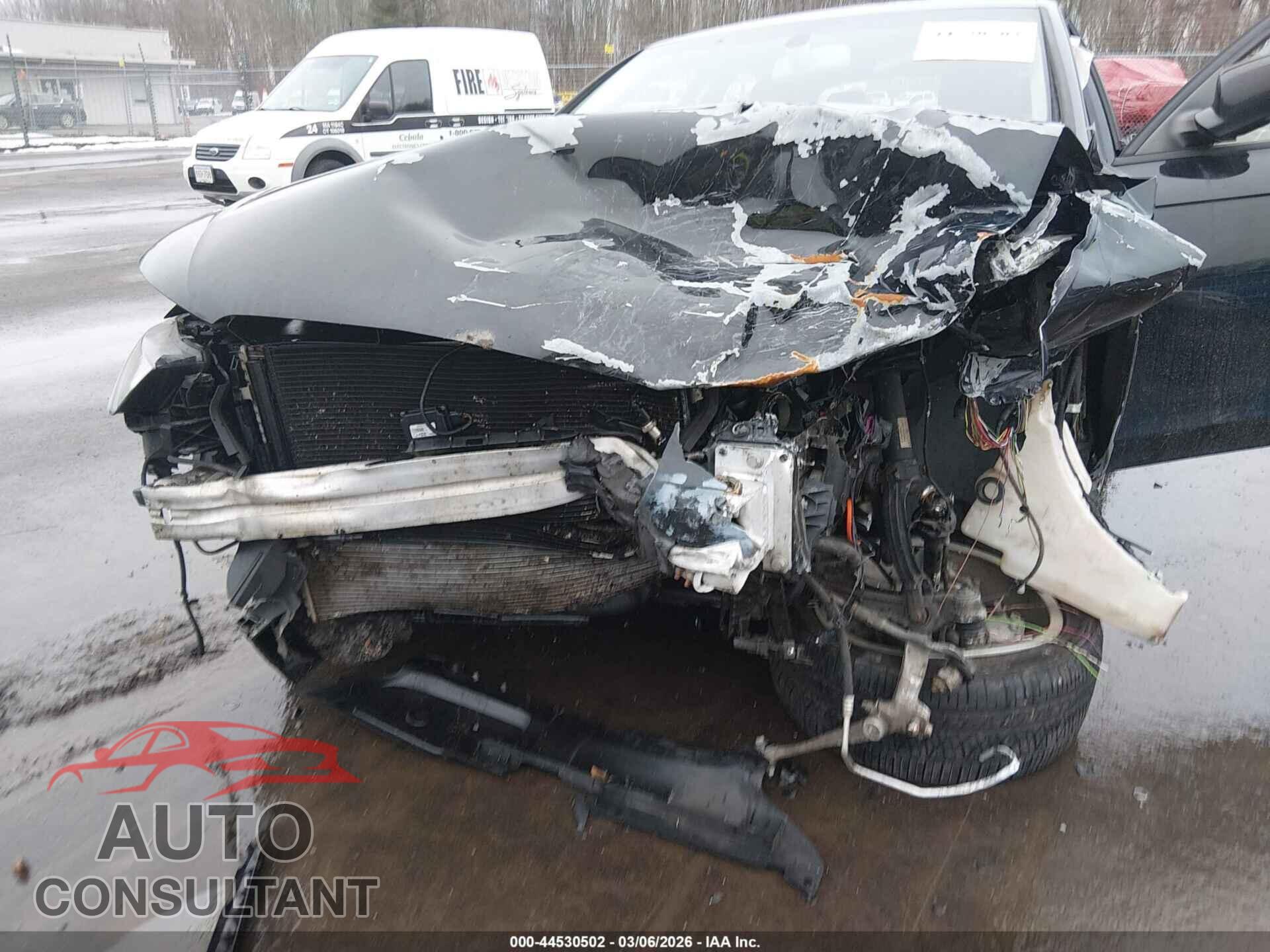 AUDI A4 2013 - WAUDFAFL1DN038110