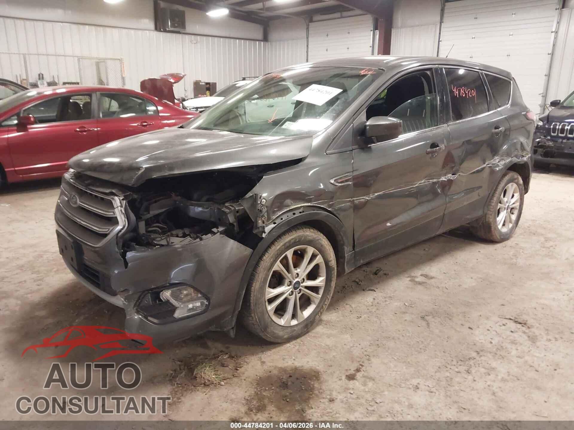 FORD ESCAPE 2017 - 1FMCU9GD3HUB48349