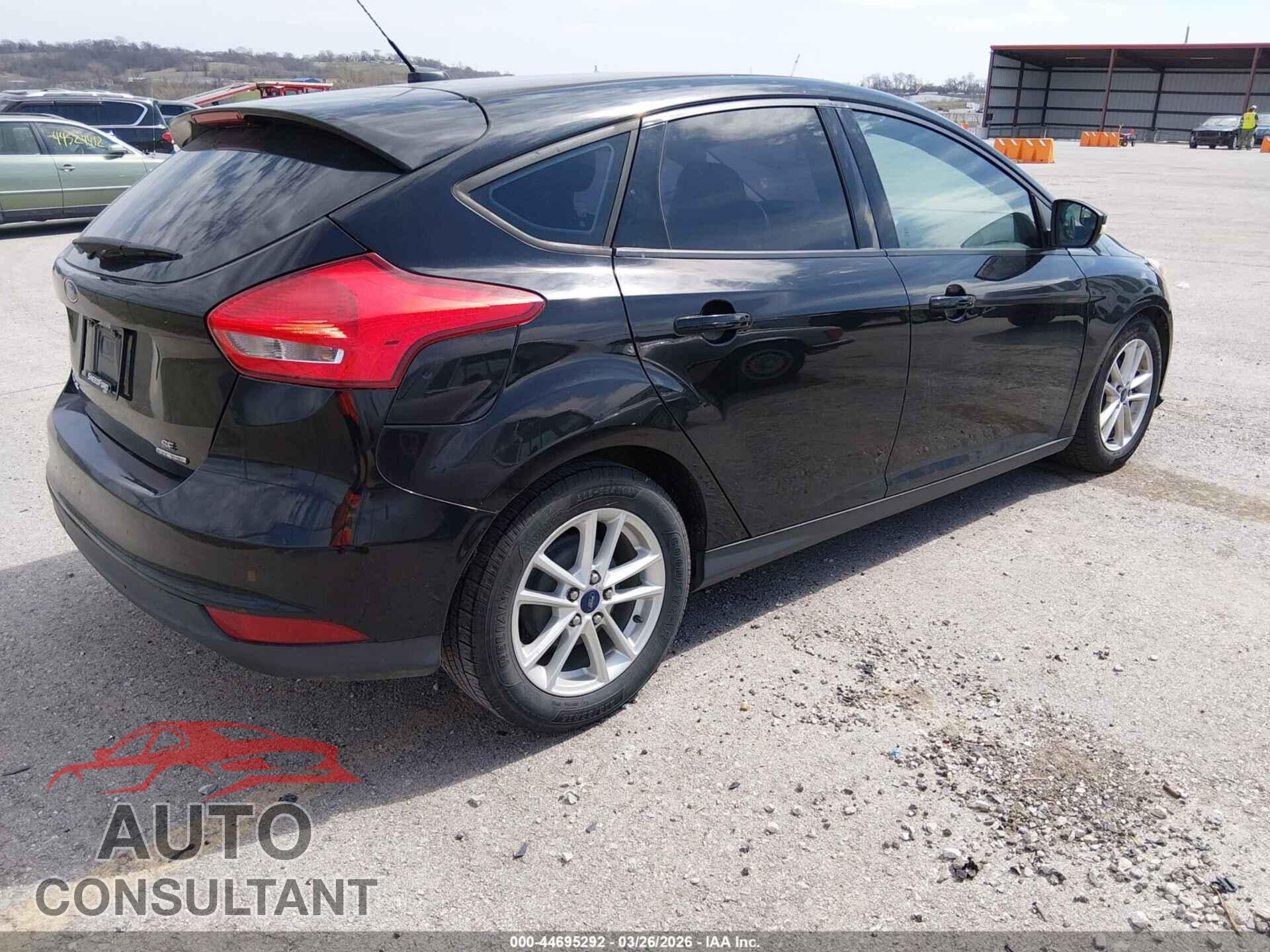 FORD FOCUS 2016 - 1FADP3K2XGL214182