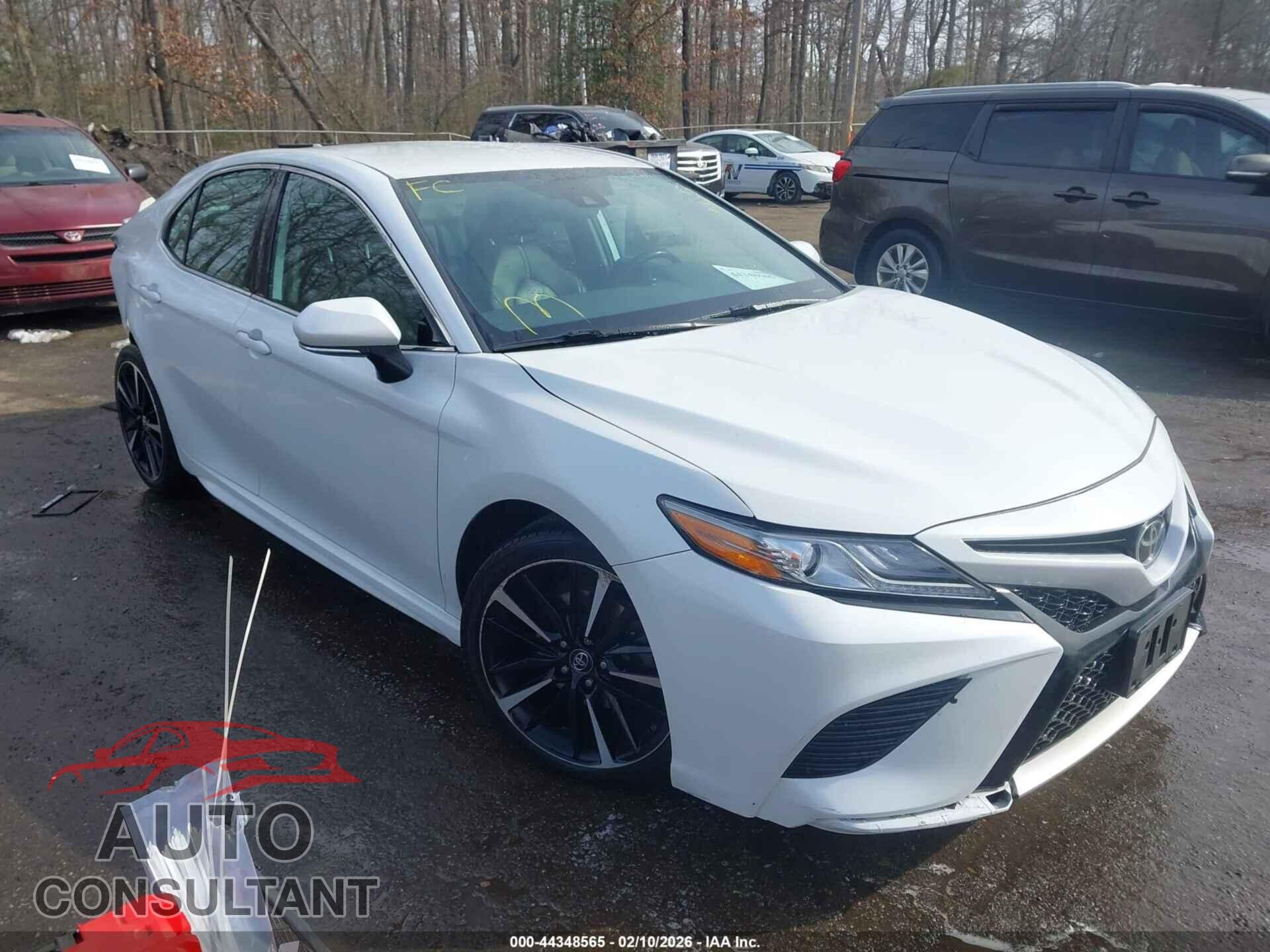 TOYOTA CAMRY 2019 - 4T1B61HK3KU701948
