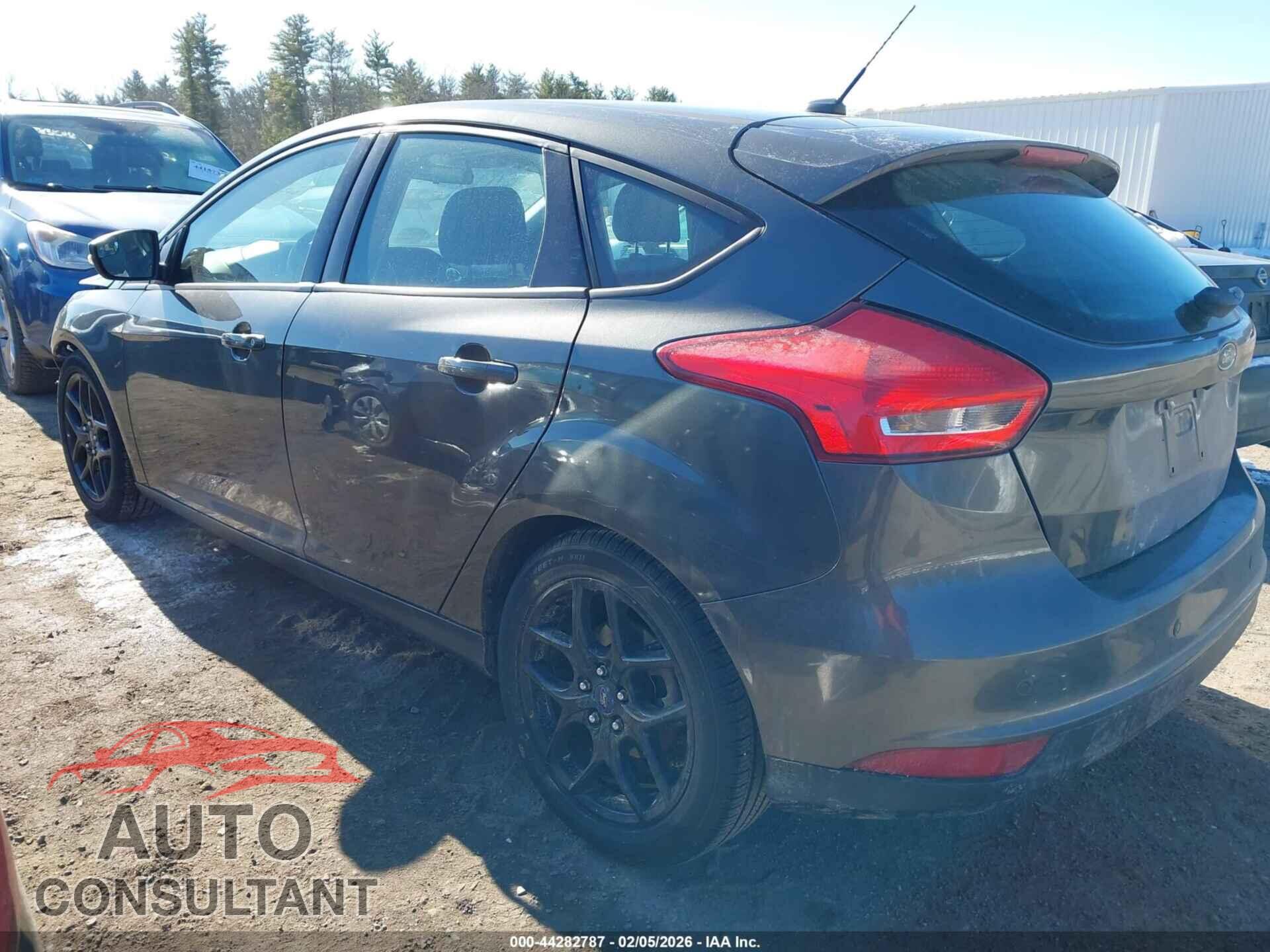 FORD FOCUS 2016 - 1FADP3K26GL332942