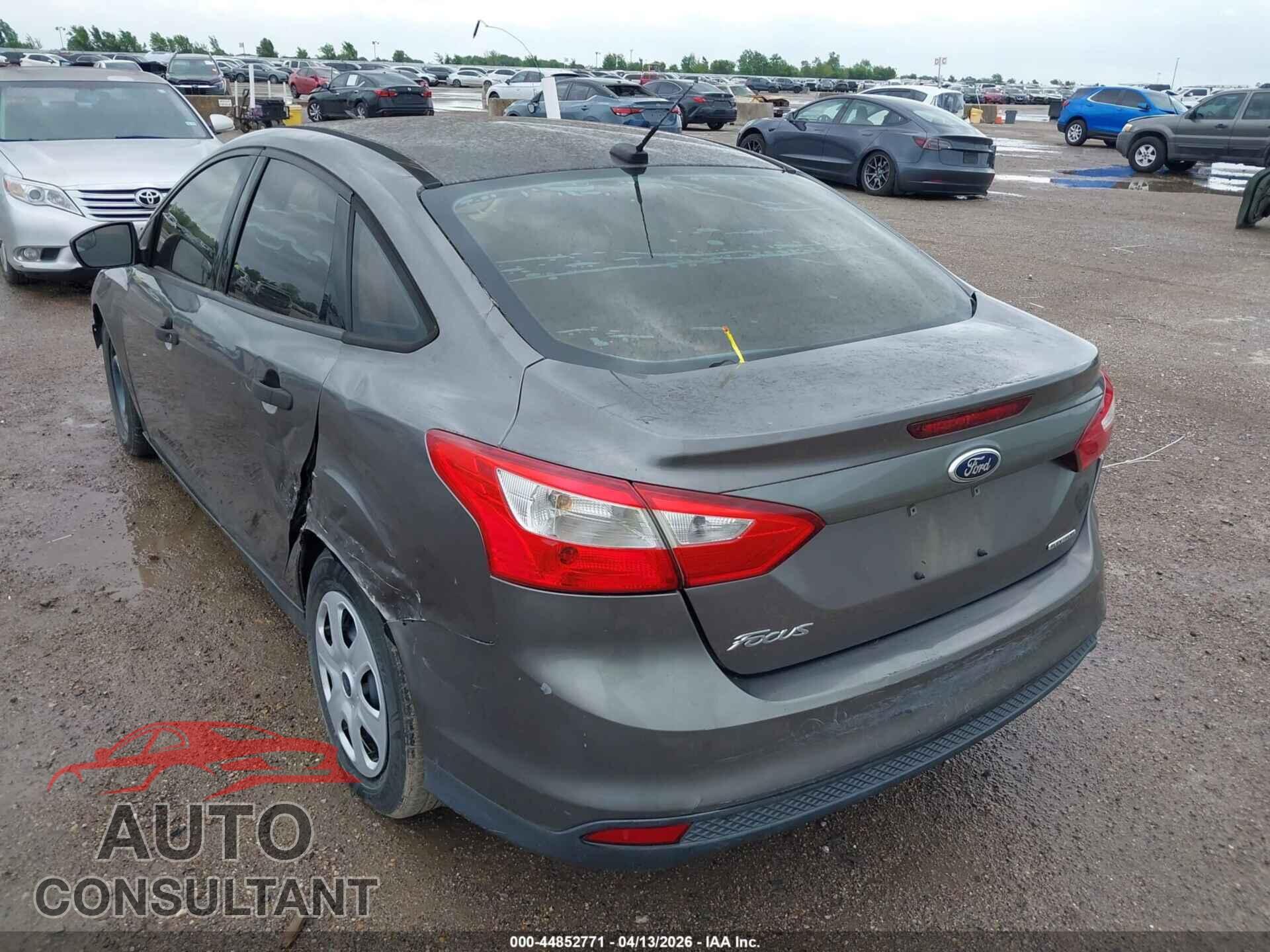 FORD FOCUS 2014 - 1FADP3E21EL108583