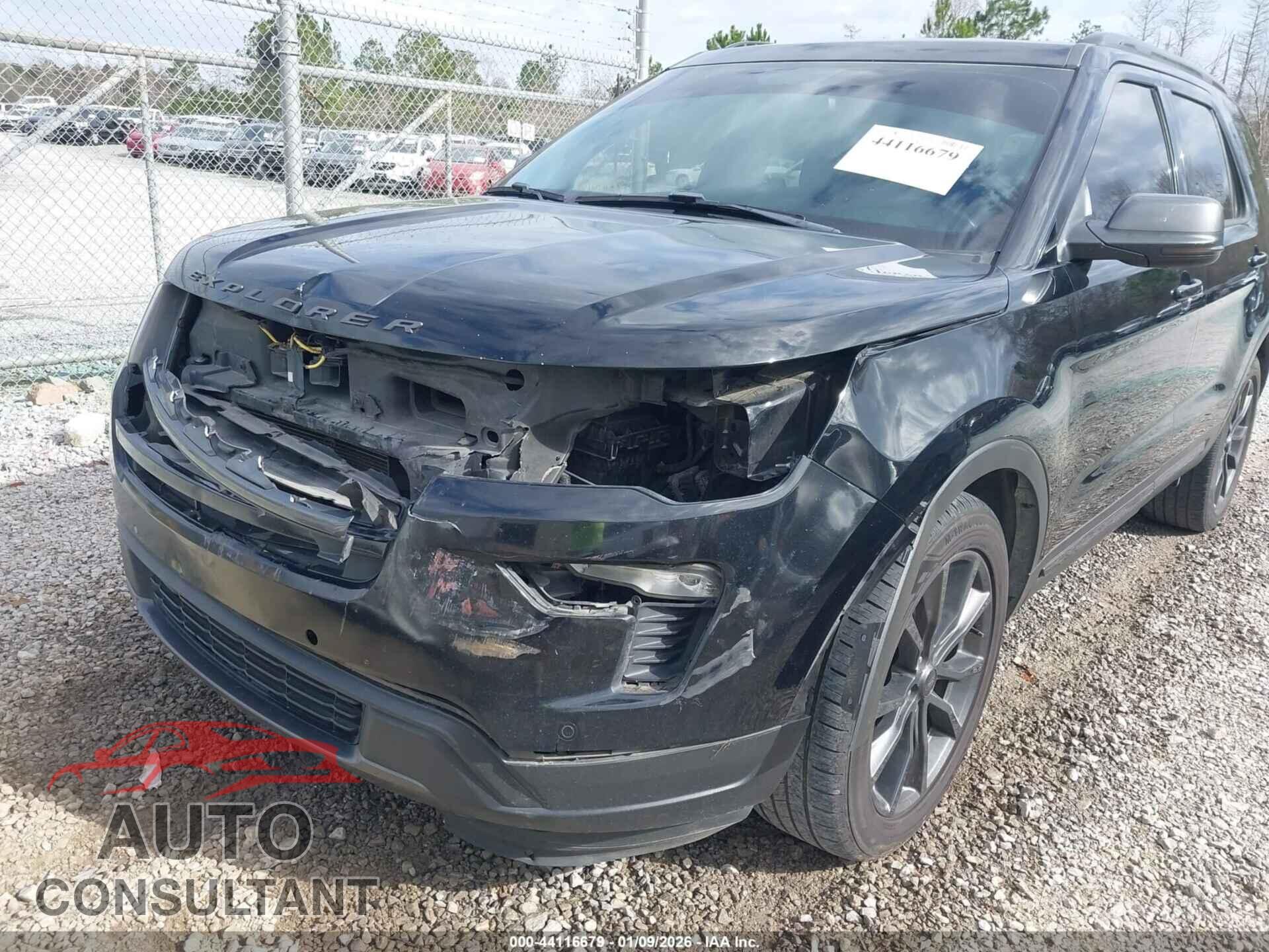 FORD EXPLORER 2018 - 1FM5K7D85JGB39540