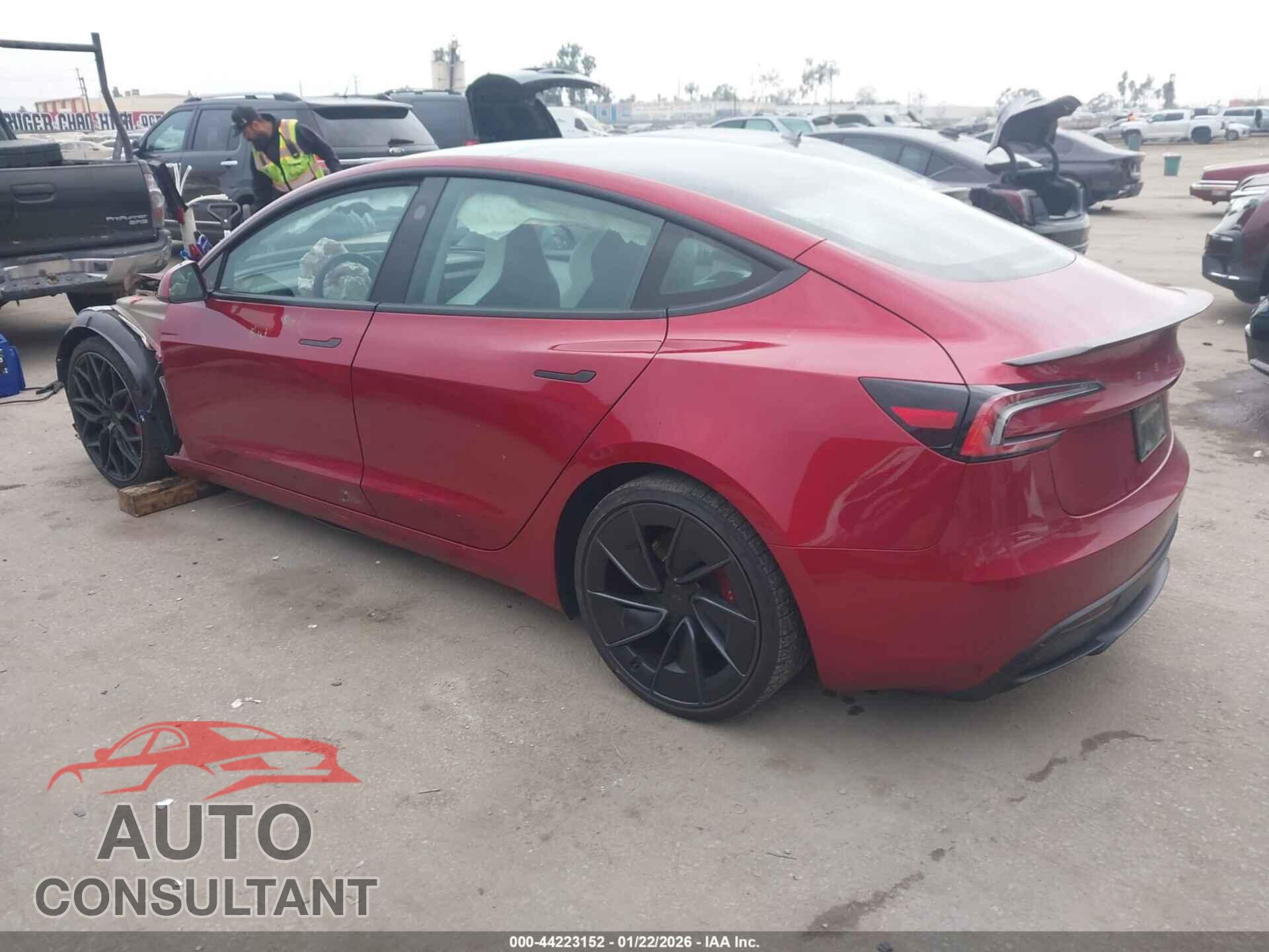TESLA MODEL 3 2024 - 5YJ3E1ET7RF786580