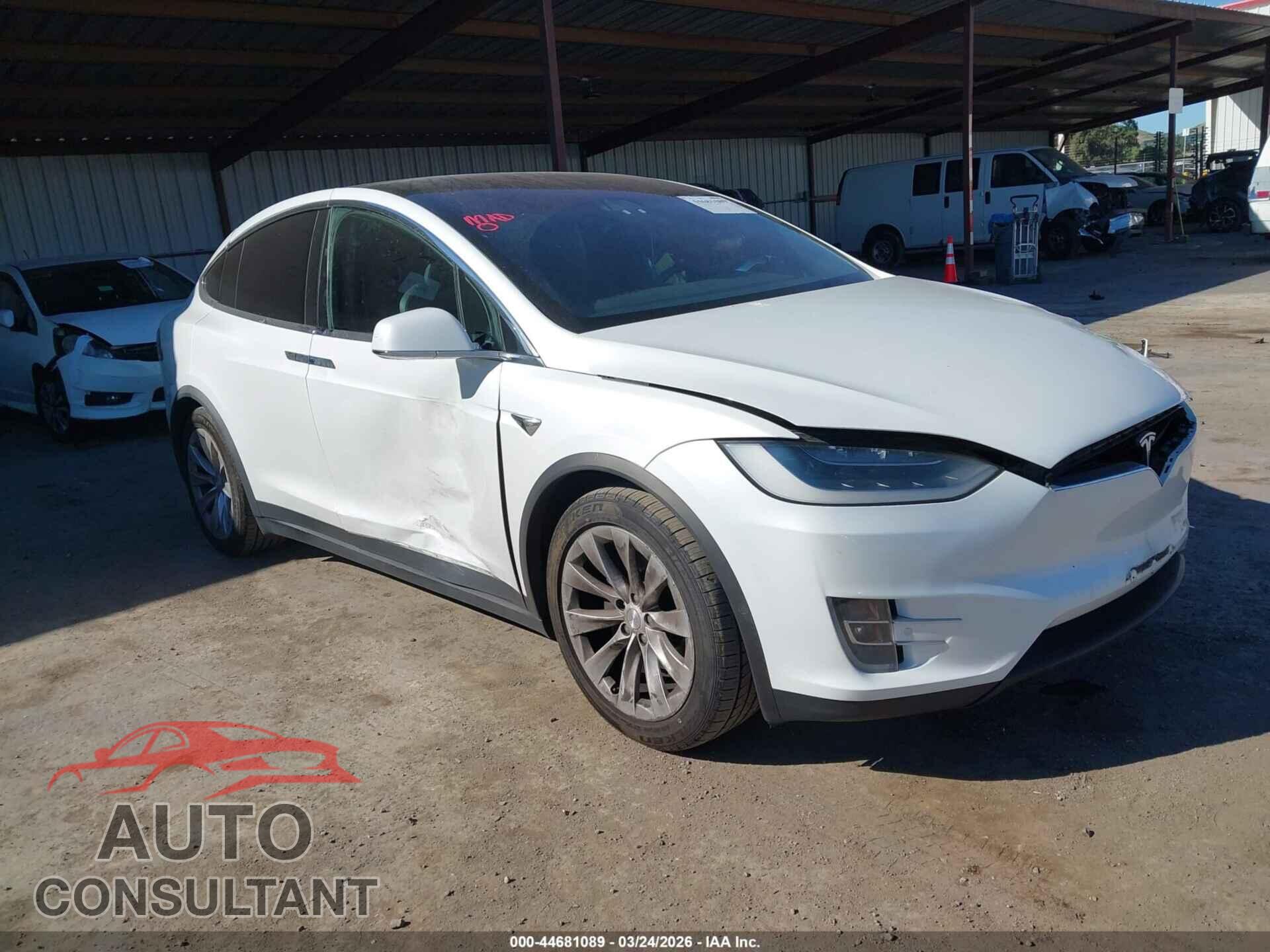 TESLA MODEL X 2018 - 5YJXCDE26JF142492