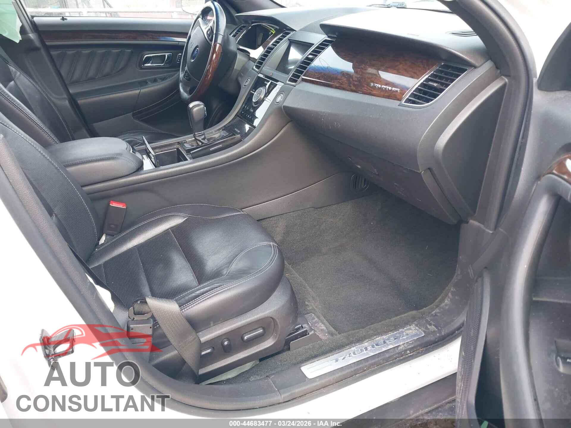 FORD TAURUS 2017 - 1FAHP2F89HG123280