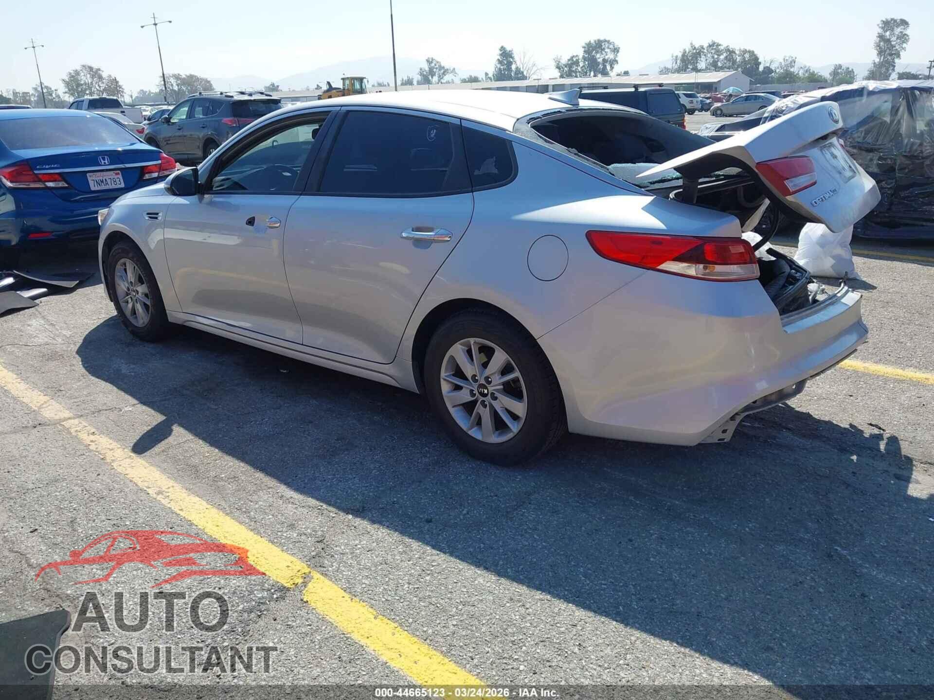 KIA OPTIMA 2017 - KNAGT4L38H5157676