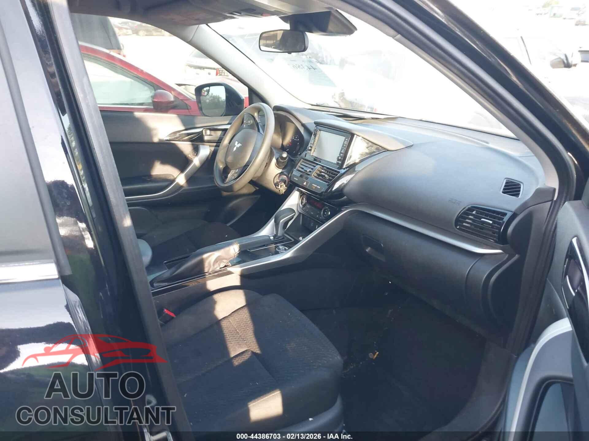 MITSUBISHI ECLIPSE CROSS 2024 - JA4ATUAA3RZ002967
