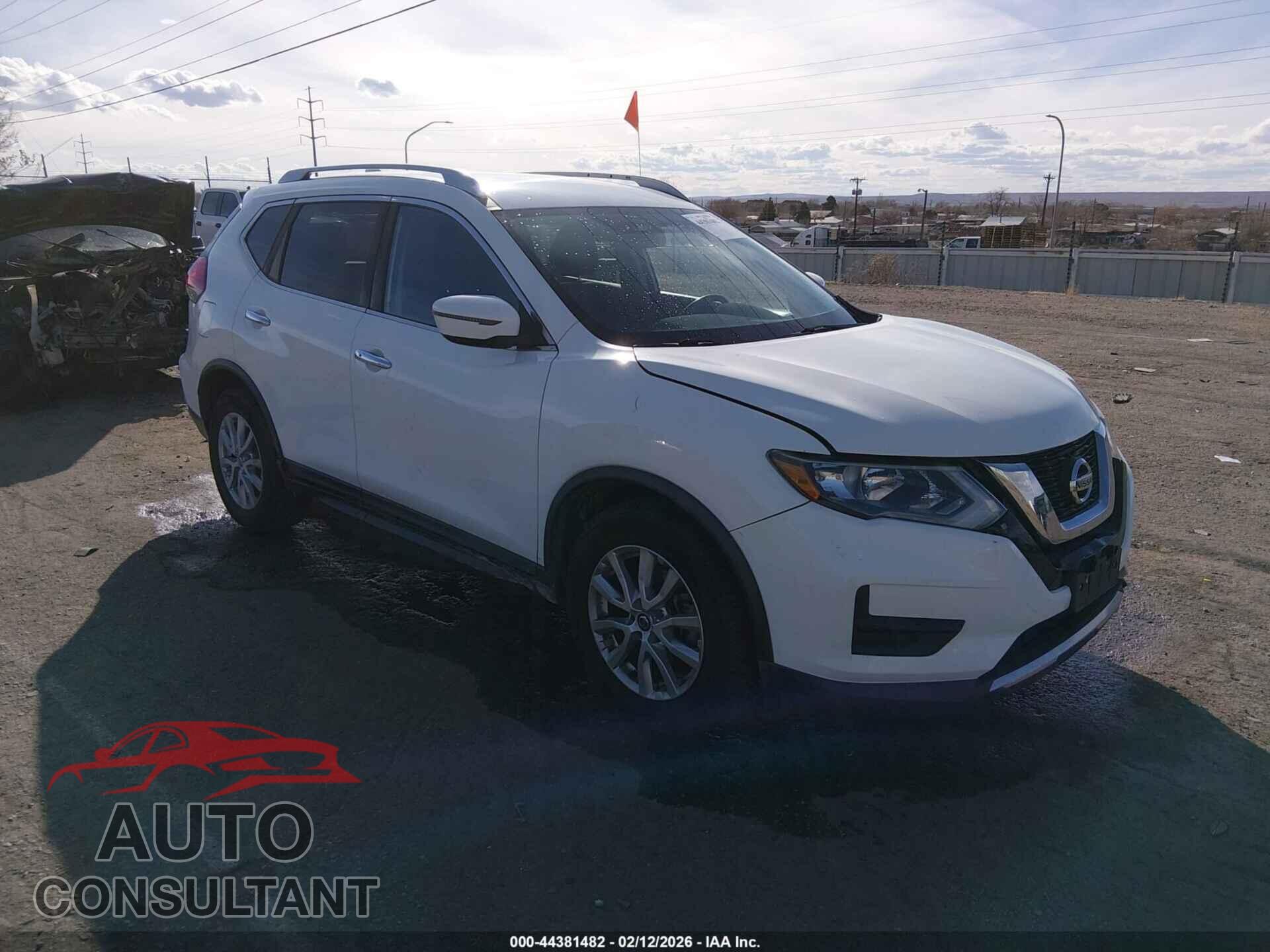 NISSAN ROGUE 2017 - KNMAT2MT0HP544044