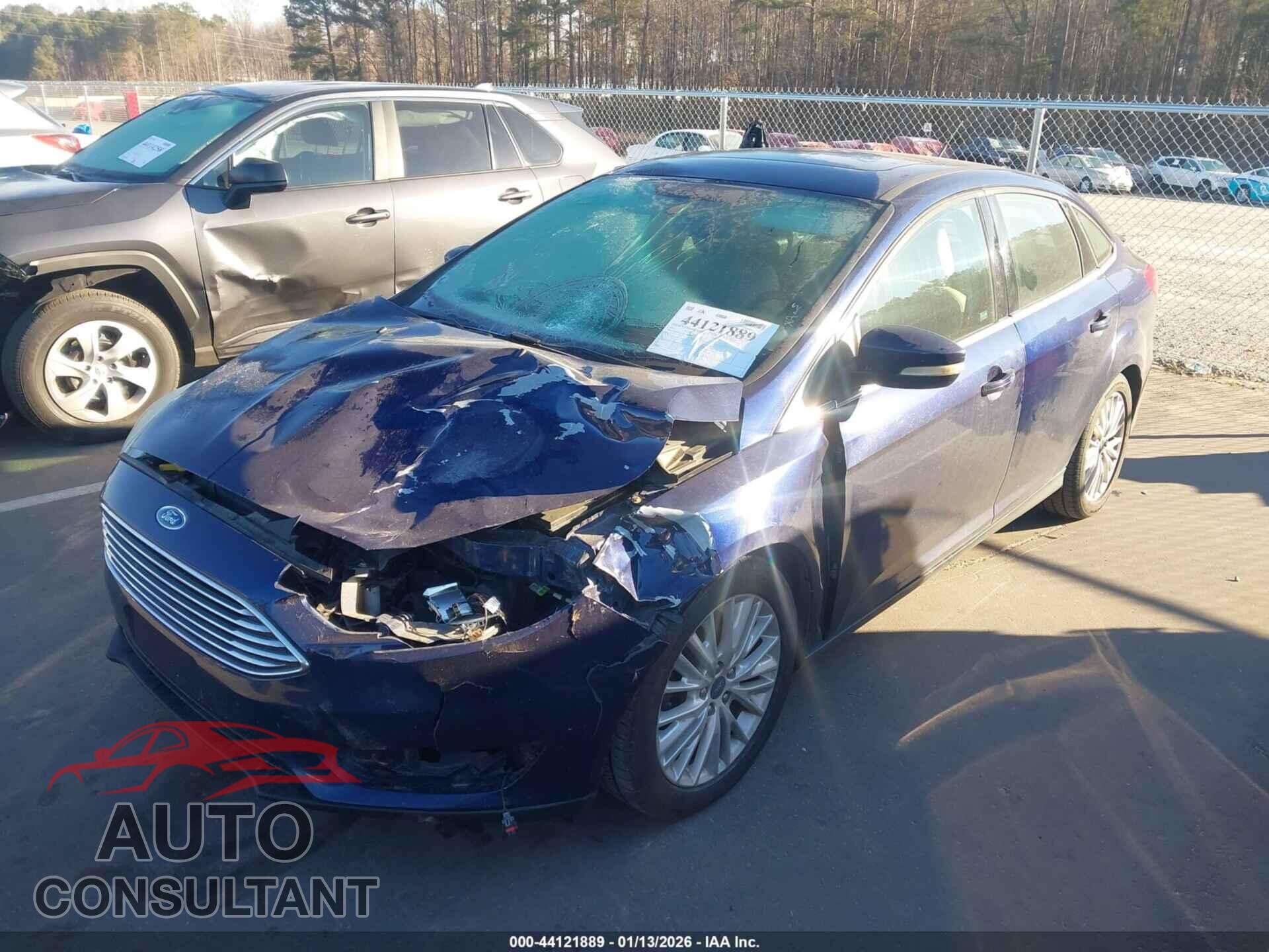 FORD FOCUS 2017 - 1FADP3J27HL291367