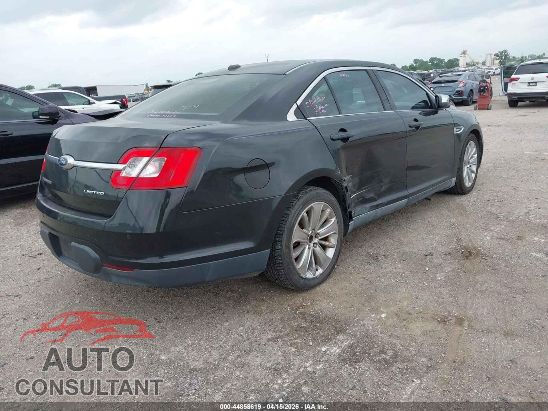 FORD TAURUS 2011 - 1FAHP2FW5BG163426