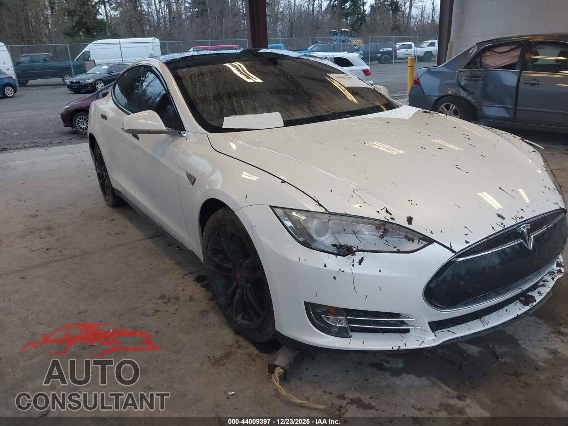 TESLA MODEL S 2012 - 5YJSA1DP5CFS00655