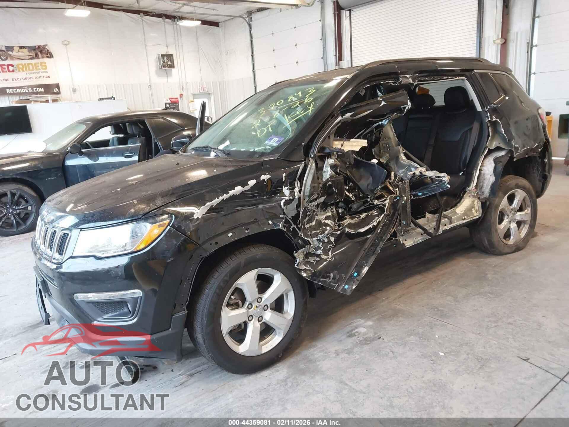 JEEP COMPASS 2019 - 3C4NJDBB3KT768103