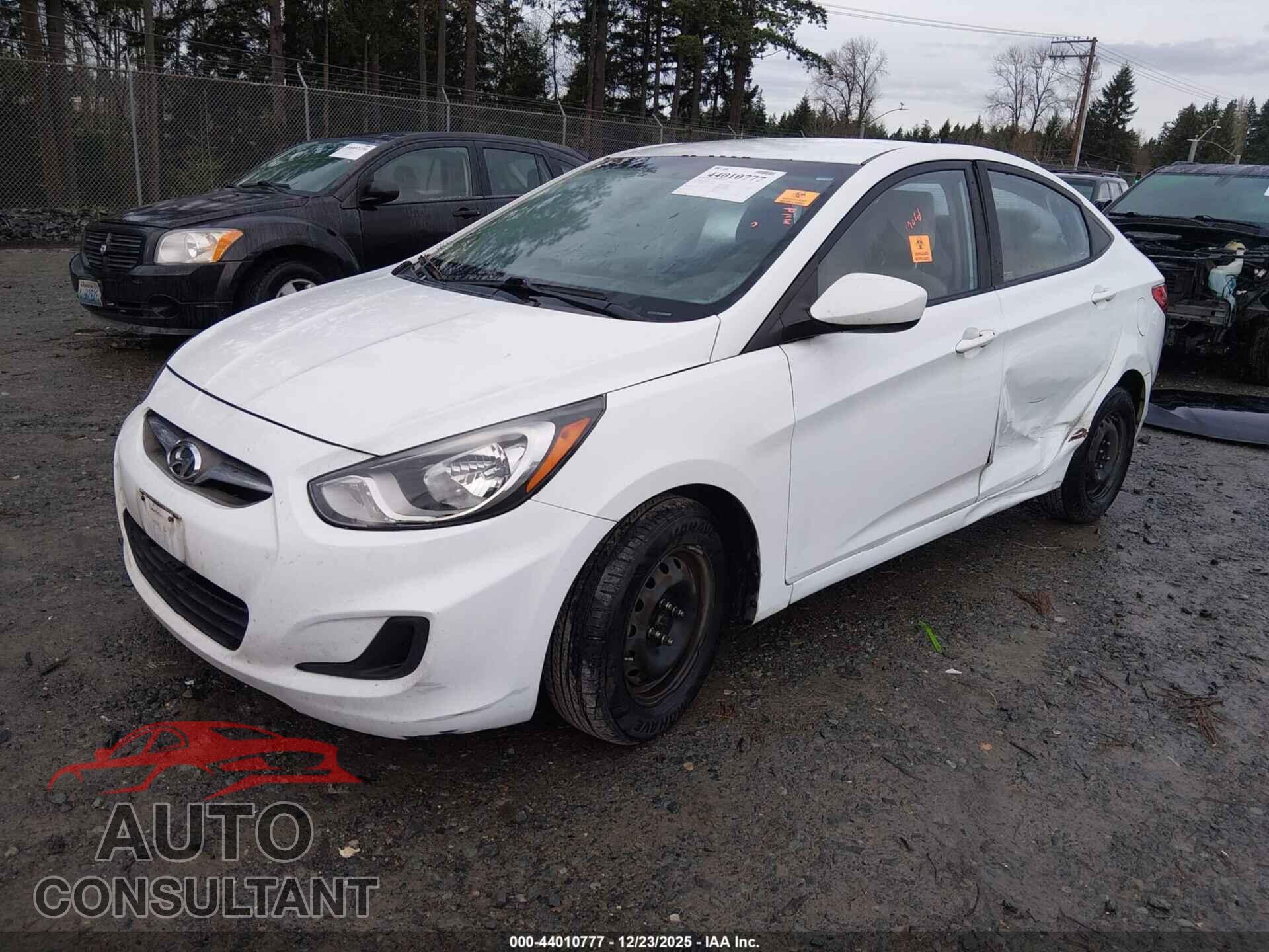 HYUNDAI ACCENT 2013 - KMHCT4AE4DU471939