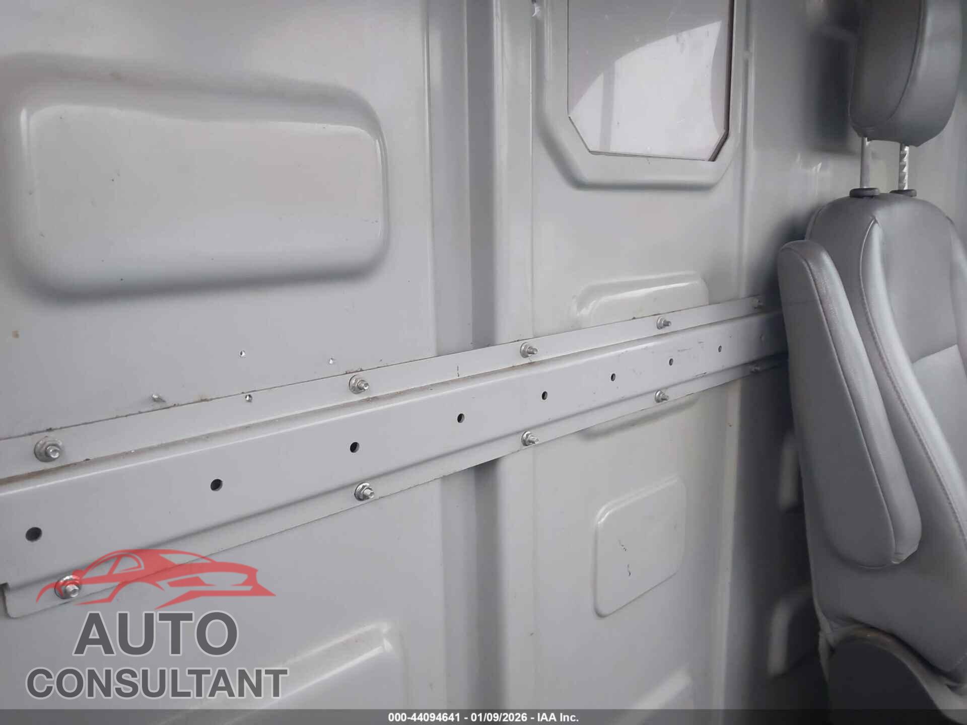 FORD TRANSIT-250 2015 - 1FTNR2CM8FKA98942