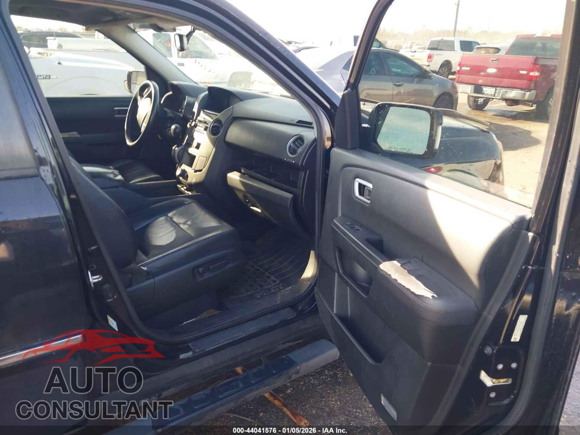 HONDA PILOT 2013 - 5FNYF3H98DB014290