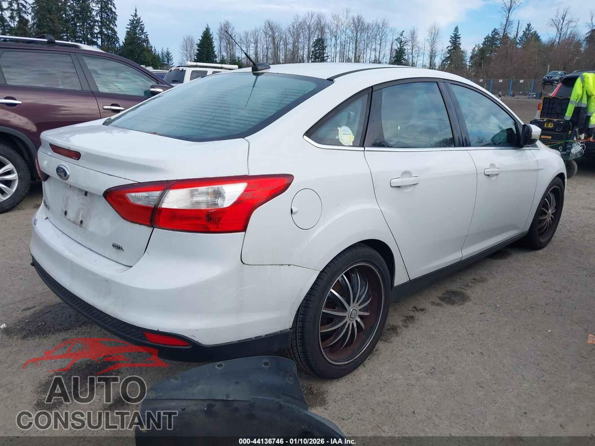 FORD FOCUS 2012 - 1FAHP3H23CL145693