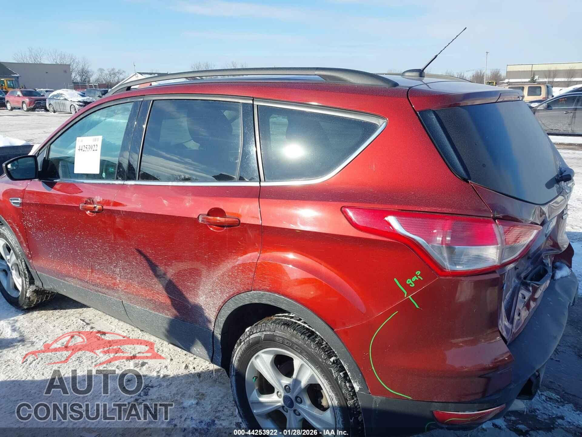 FORD ESCAPE 2015 - 1FMCU9G99FUB60126