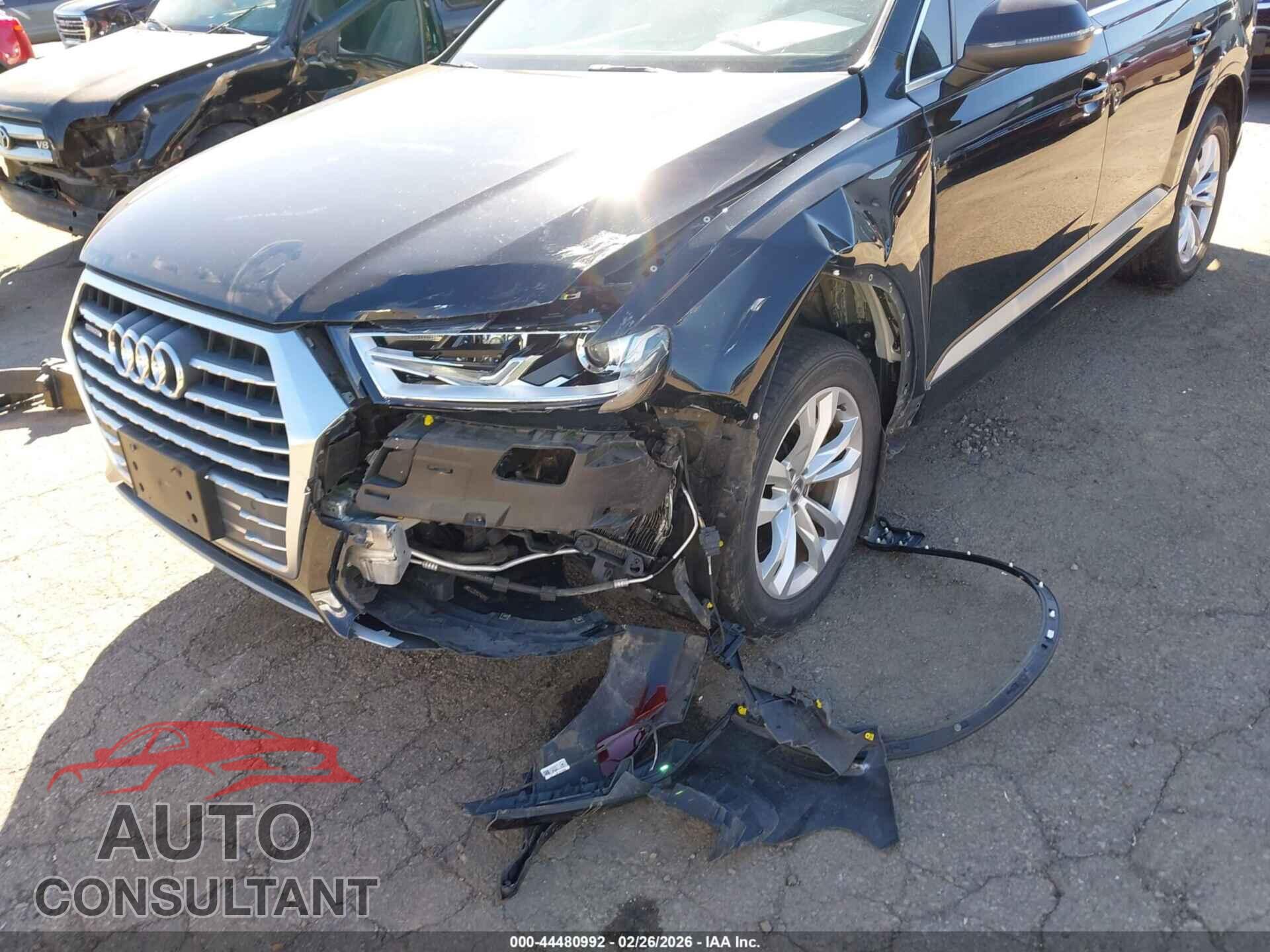 AUDI Q7 2018 - WA1LAAF70JD020709