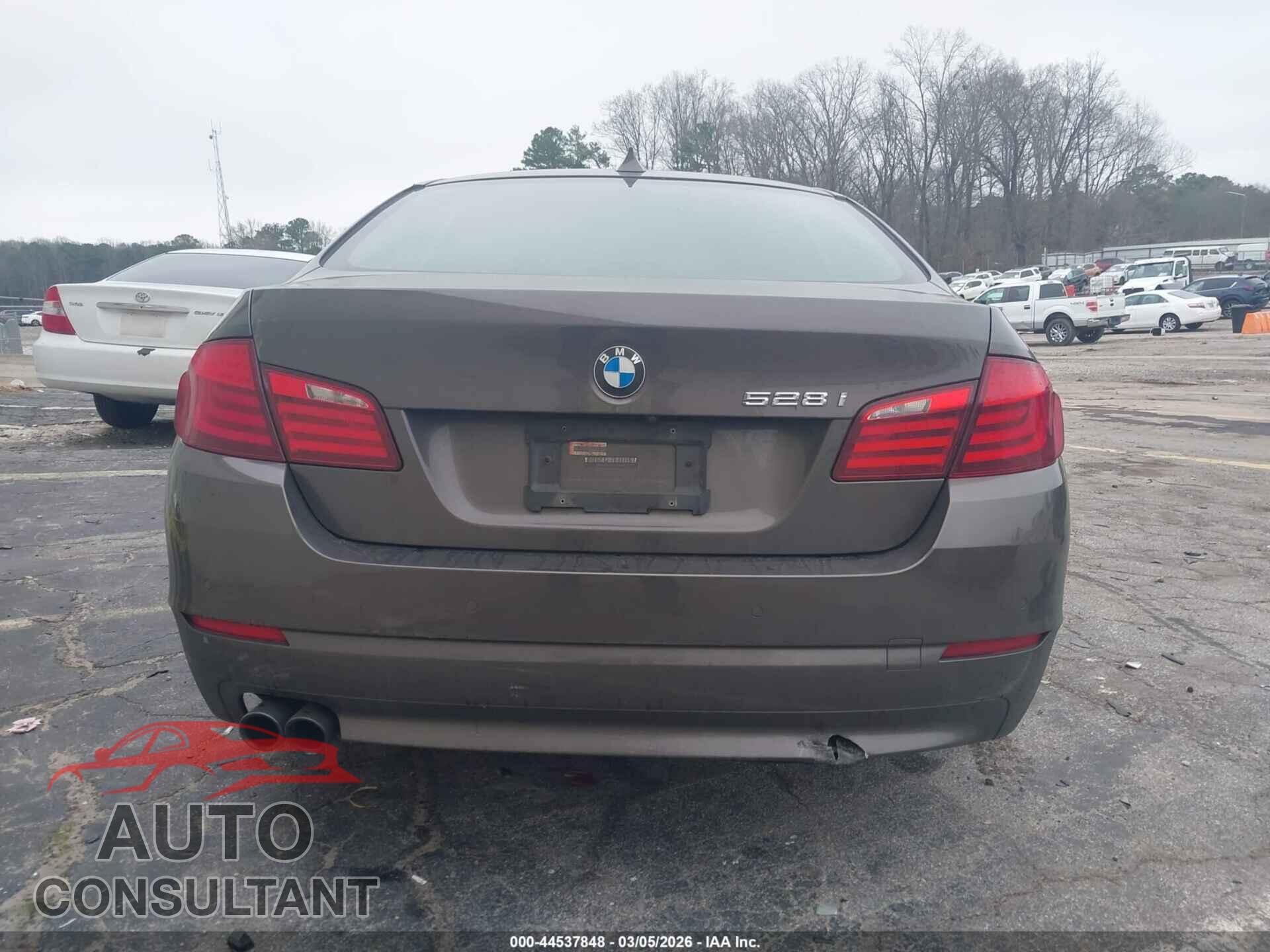 BMW 528I 2011 - WBAFR1C54BC741683