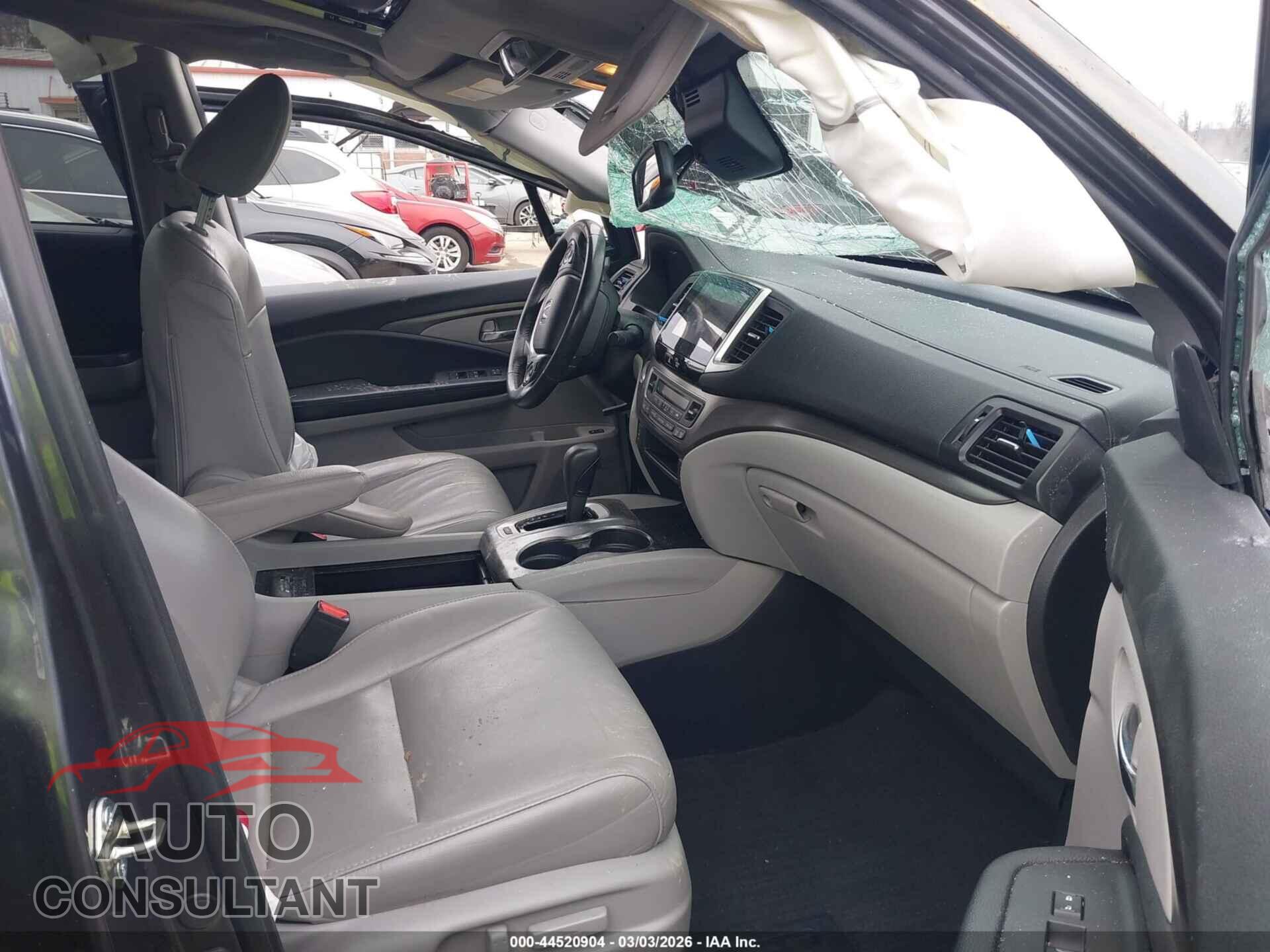 HONDA PILOT 2016 - 5FNYF5H61GB024391