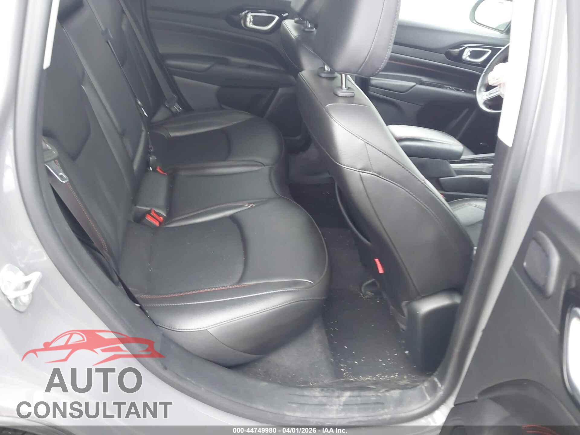JEEP COMPASS 2022 - 3C4NJDDB2NT105820