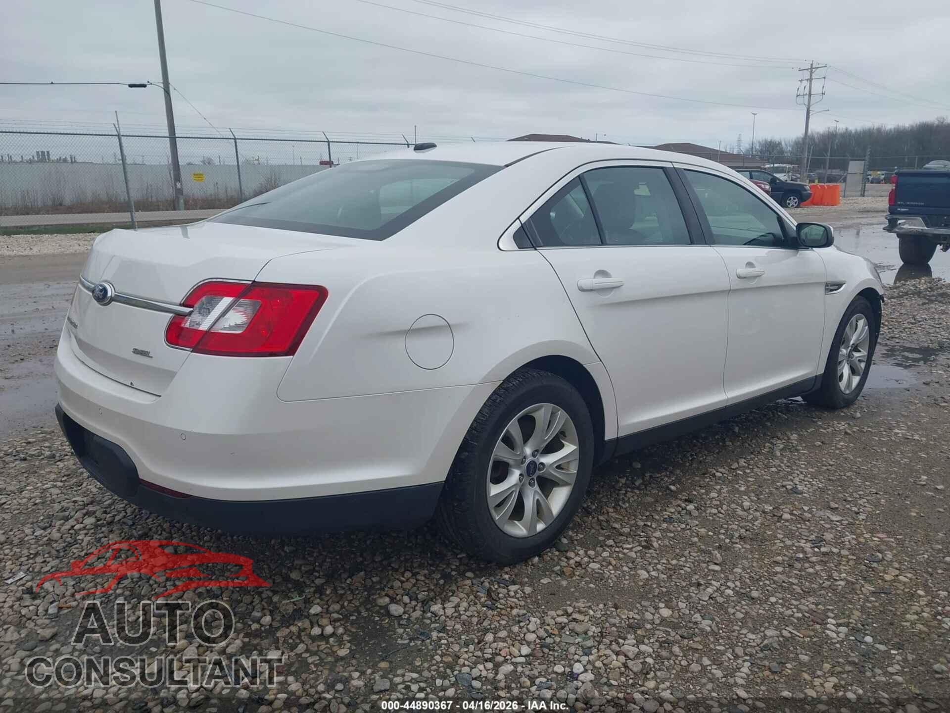 FORD TAURUS 2011 - 1FAHP2EW4BG155271