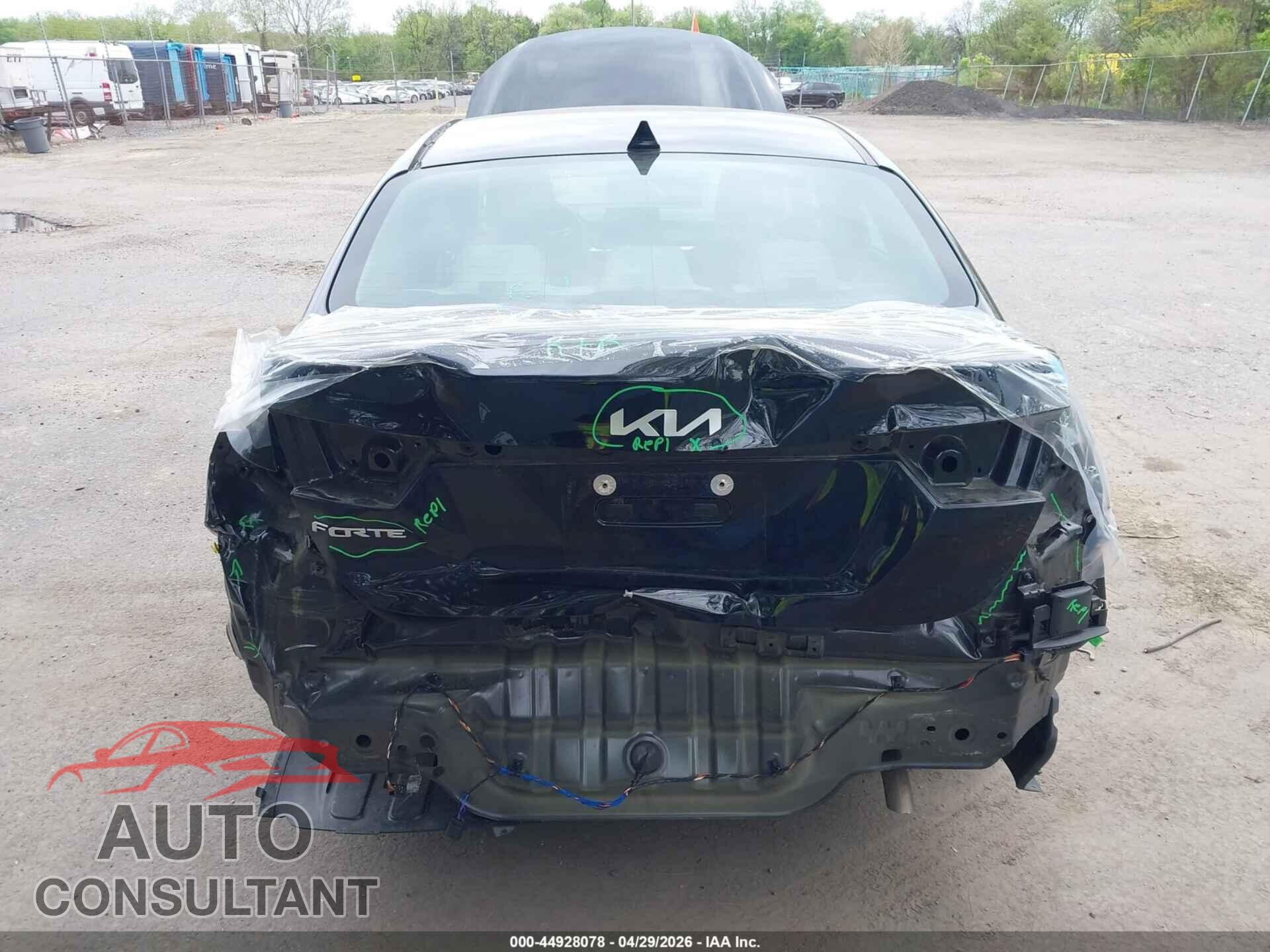 KIA FORTE 2023 - 3KPF24AD2PE662029