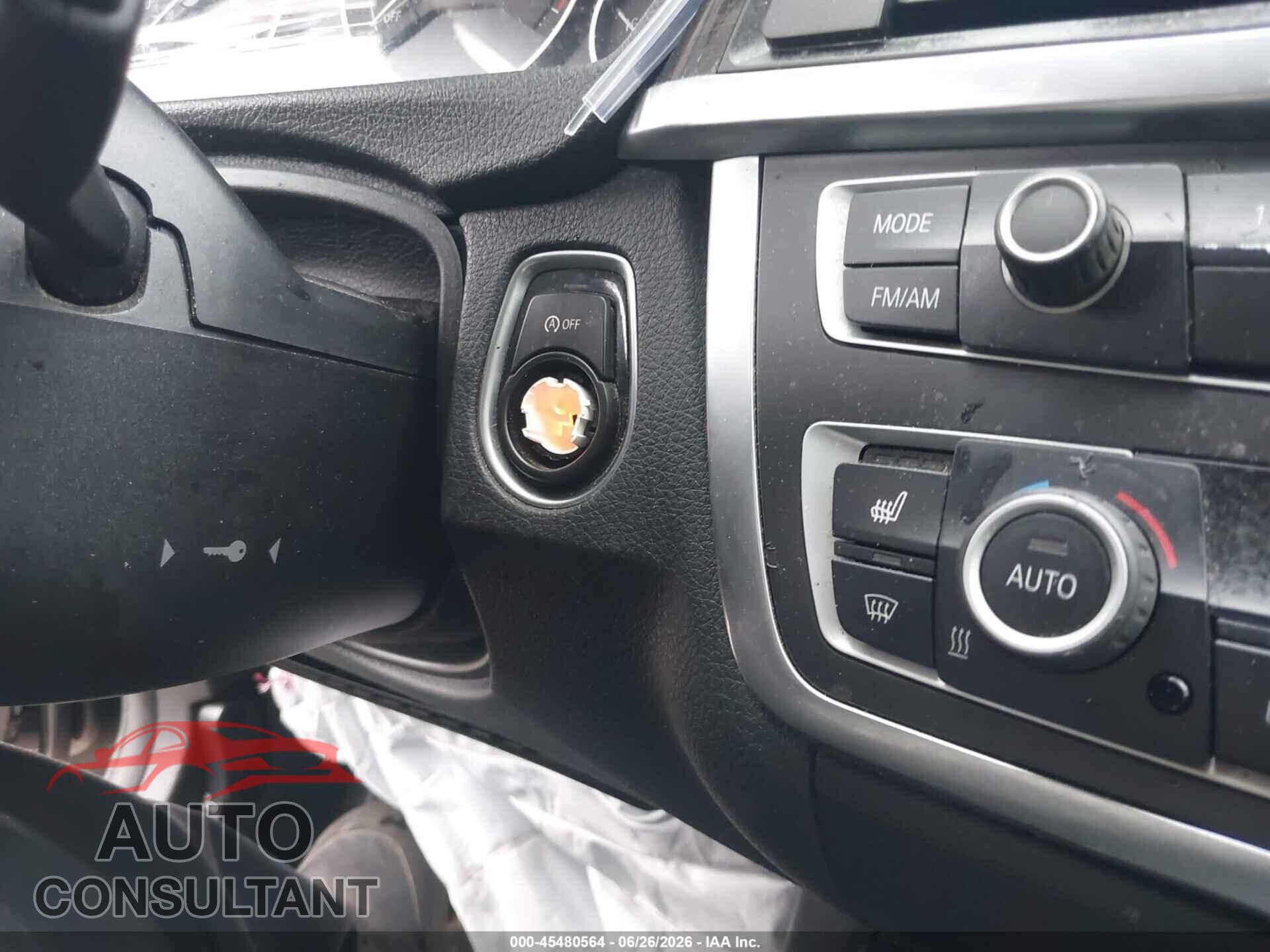 BMW 328I 2013 - WBA3B3C58DF534041