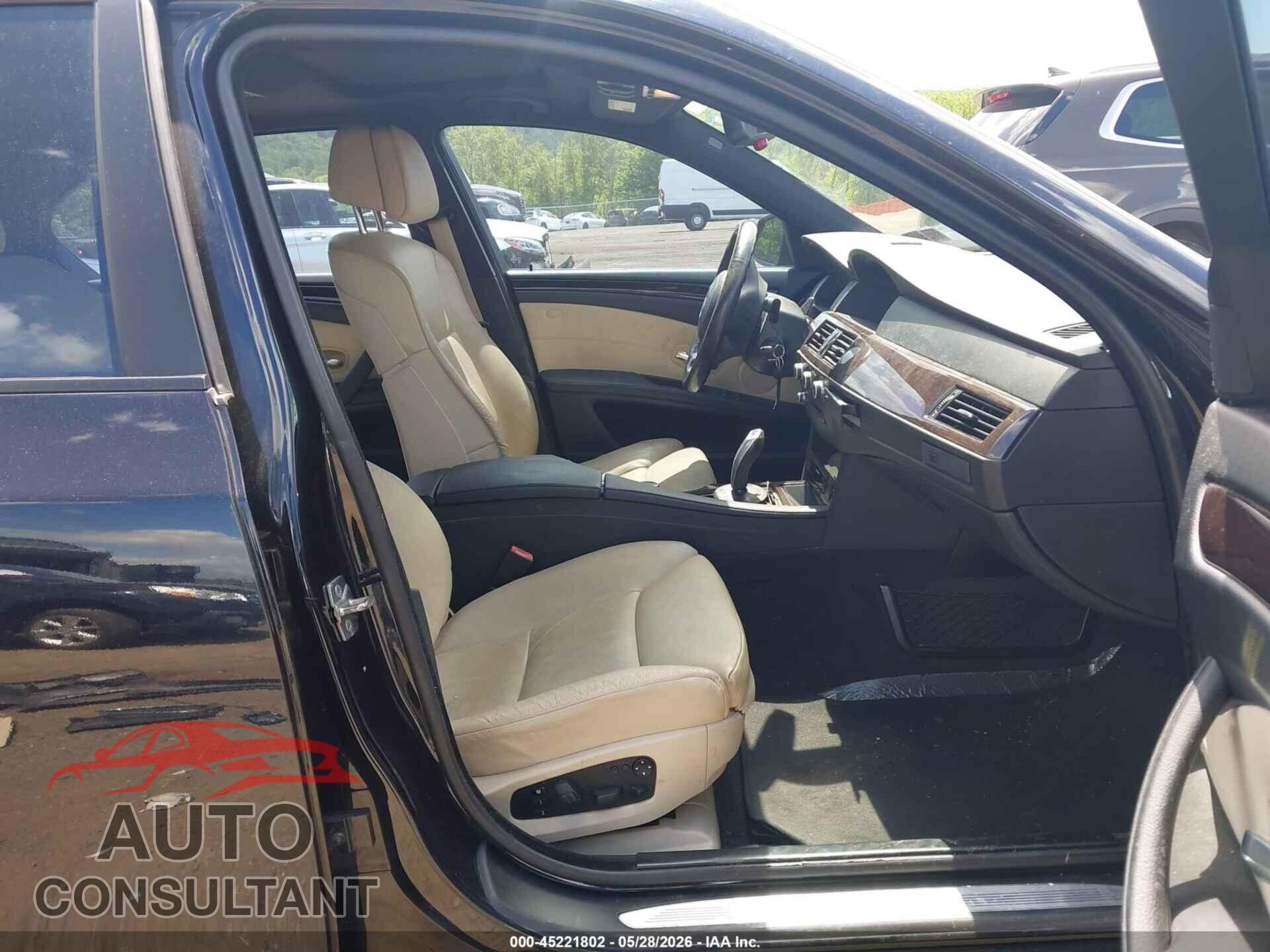BMW 528I 2010 - WBANV1C59AC389173