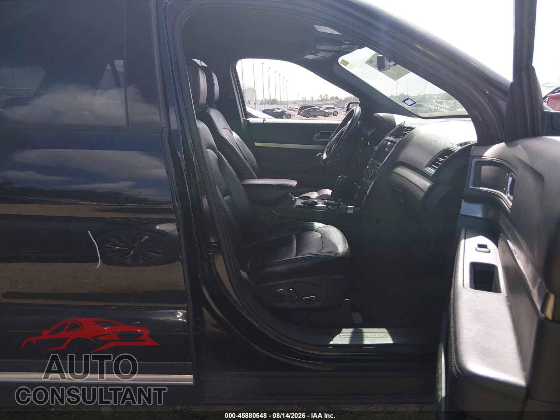 FORD EXPLORER 2018 - 1FM5K7D82JGB29905