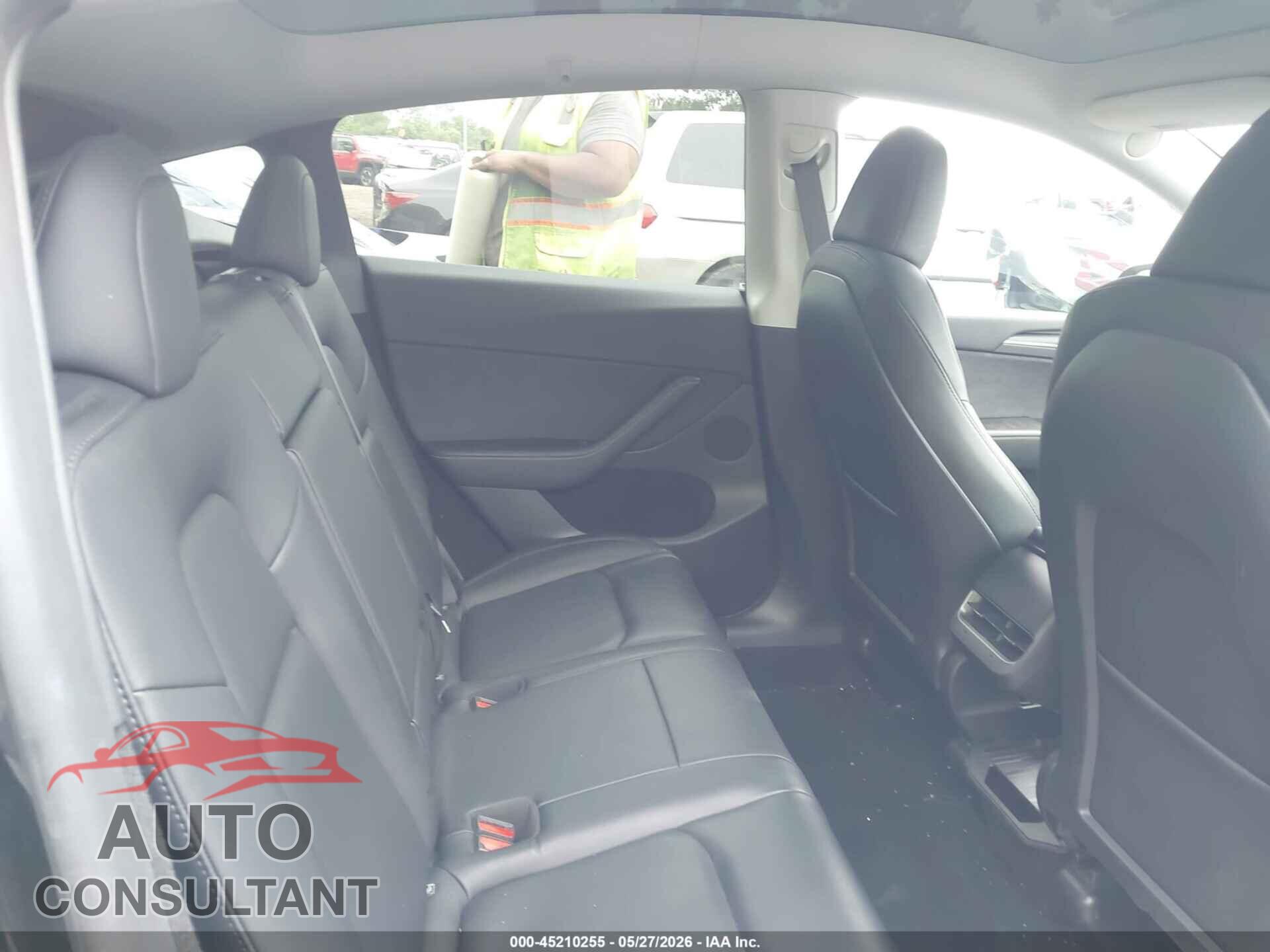 TESLA MODEL Y 2023 - 7SAYGDEF2PF863870