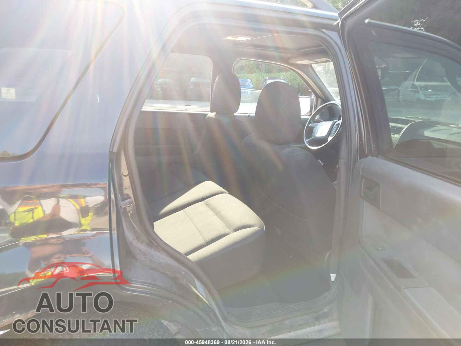 FORD ESCAPE 2011 - 1FMCU9D76BKA62003