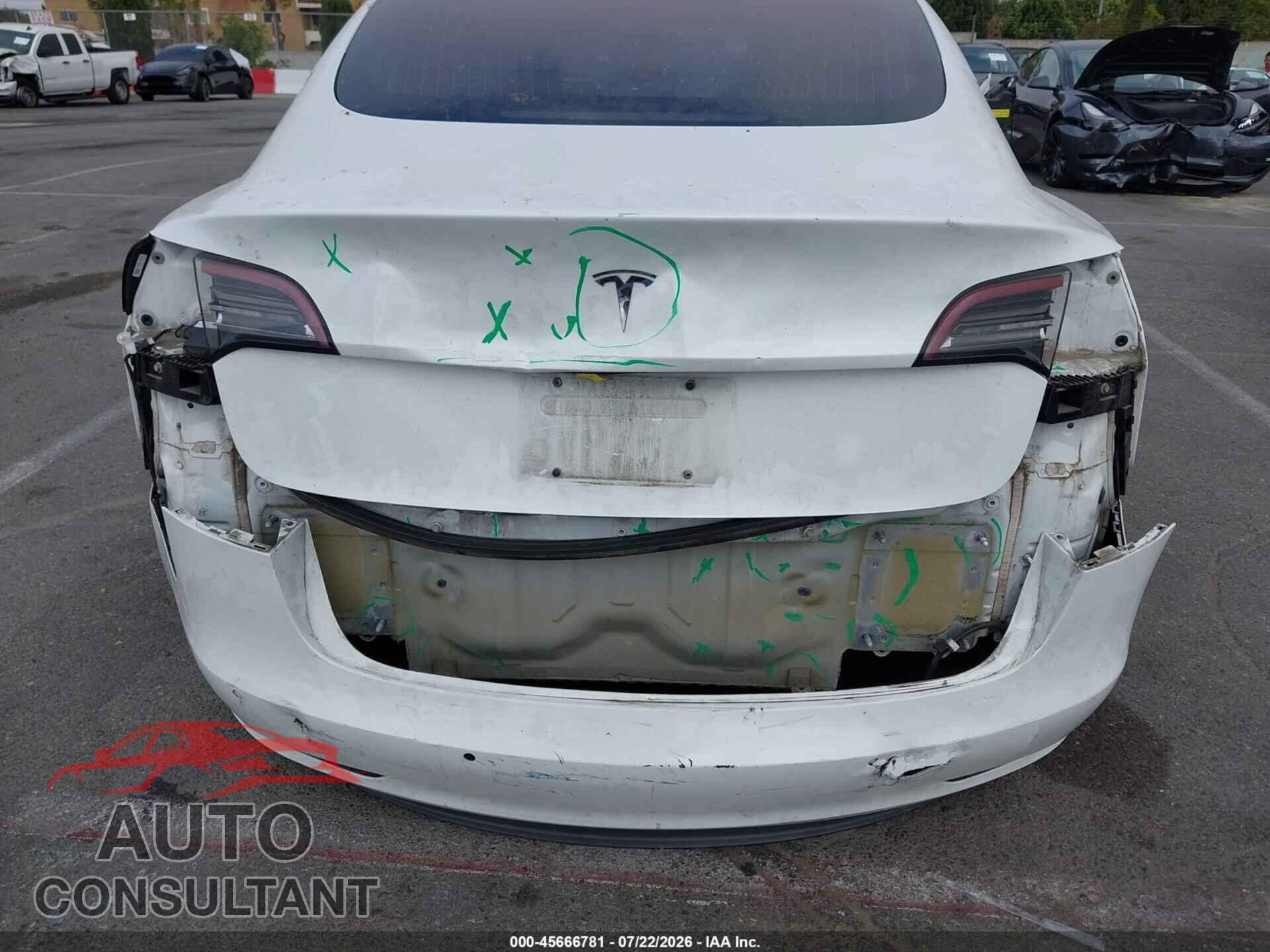 TESLA MODEL 3 2018 - 5YJ3E1EA3JF040677