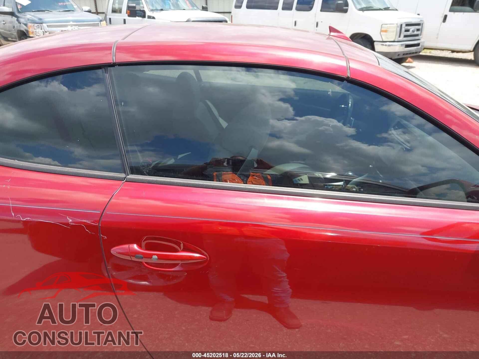 LEXUS IS 250C 2014 - JTHFF2C25E2529830