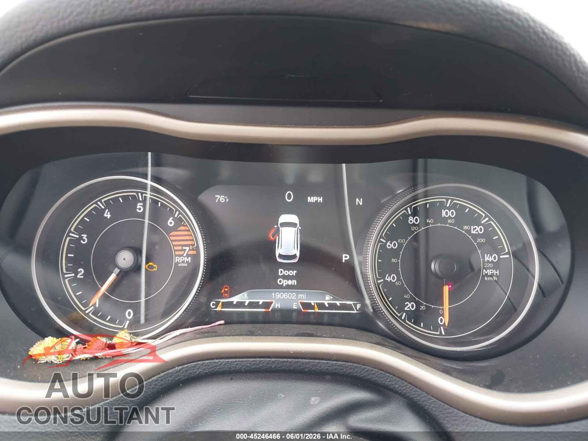 JEEP CHEROKEE 2017 - 1C4PJMDB2HW636877