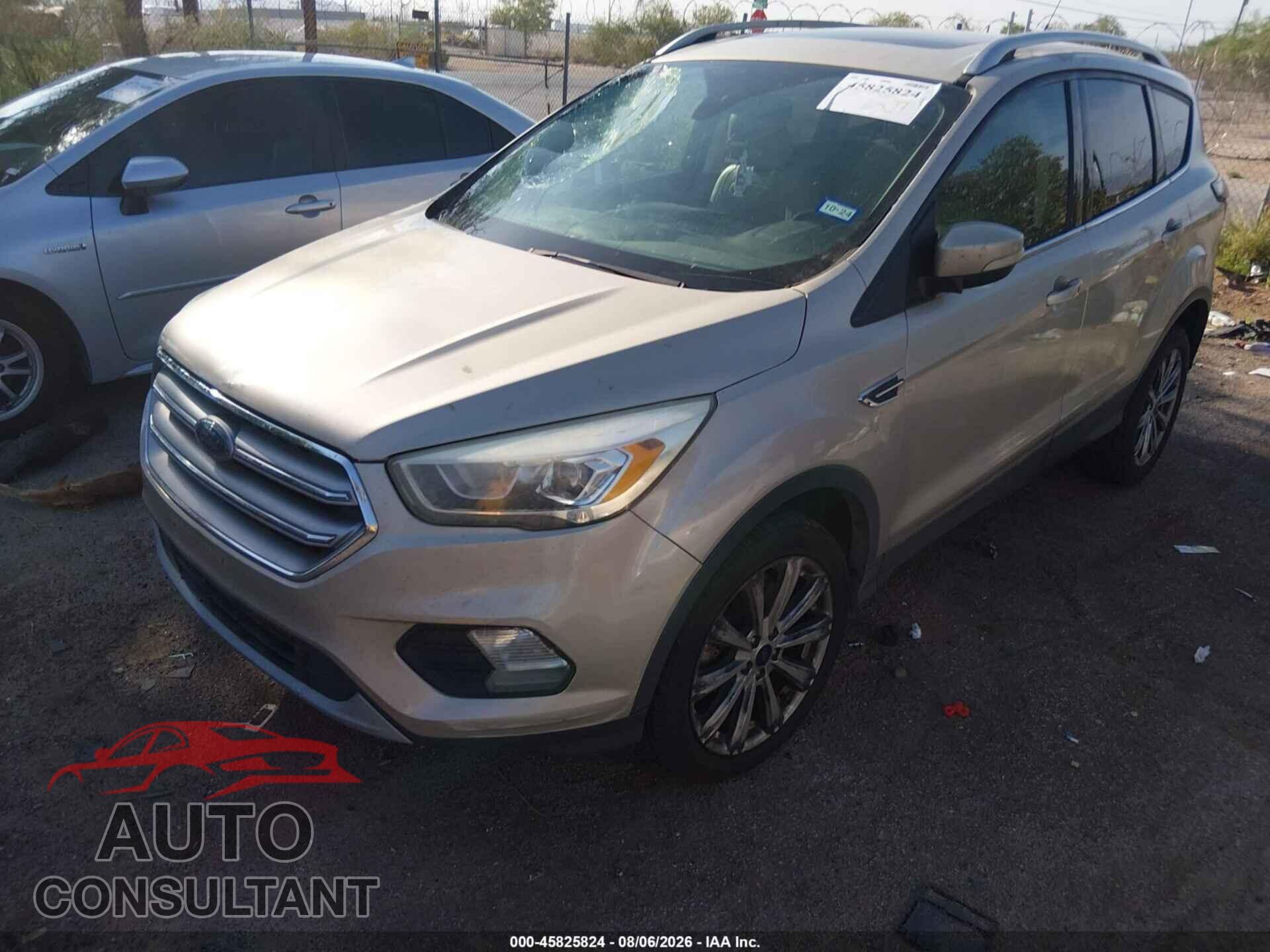 FORD ESCAPE 2017 - 1FMCU9J99HUE18057