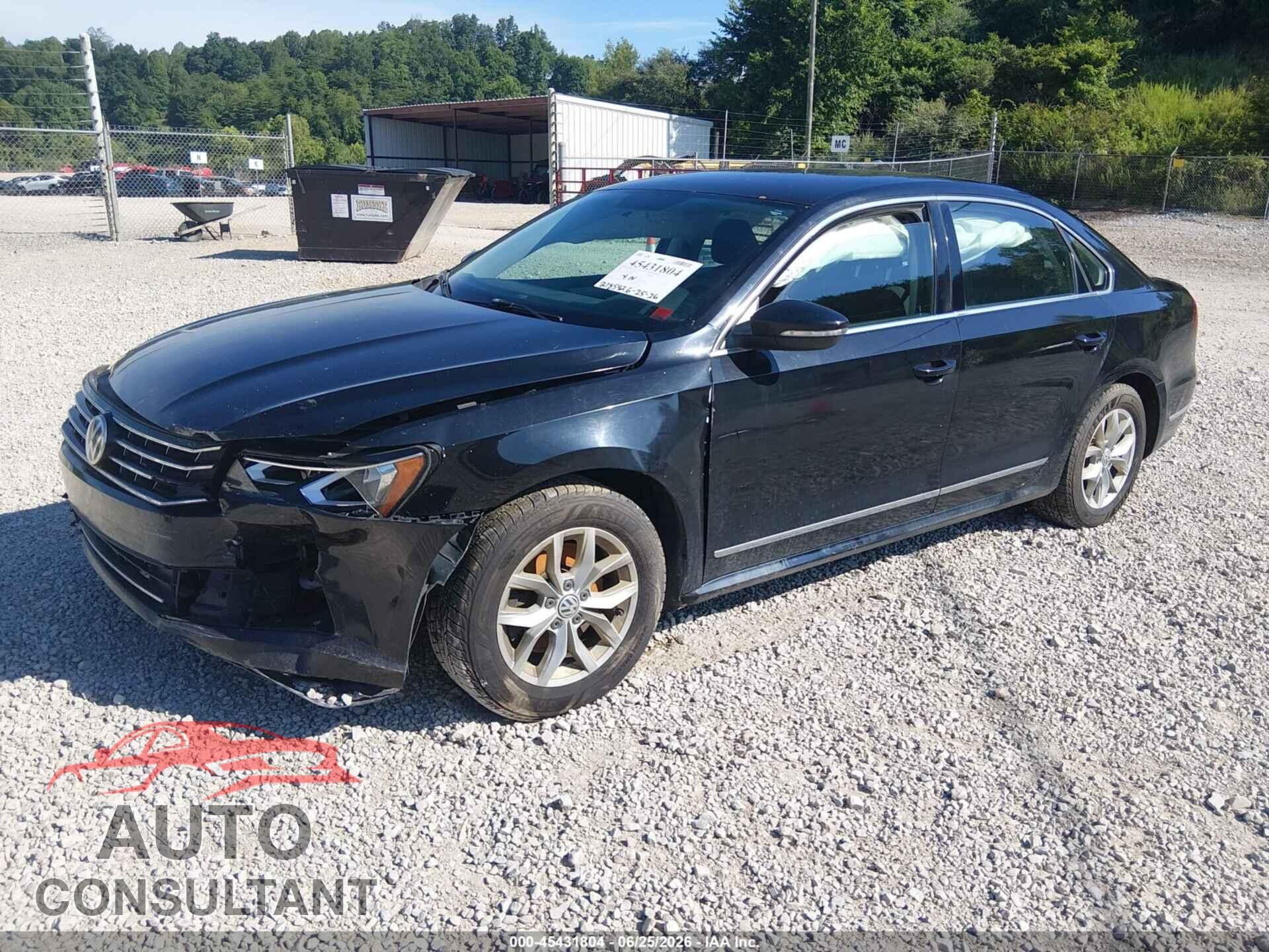VOLKSWAGEN PASSAT 2017 - 1VWAT7A33HC016407