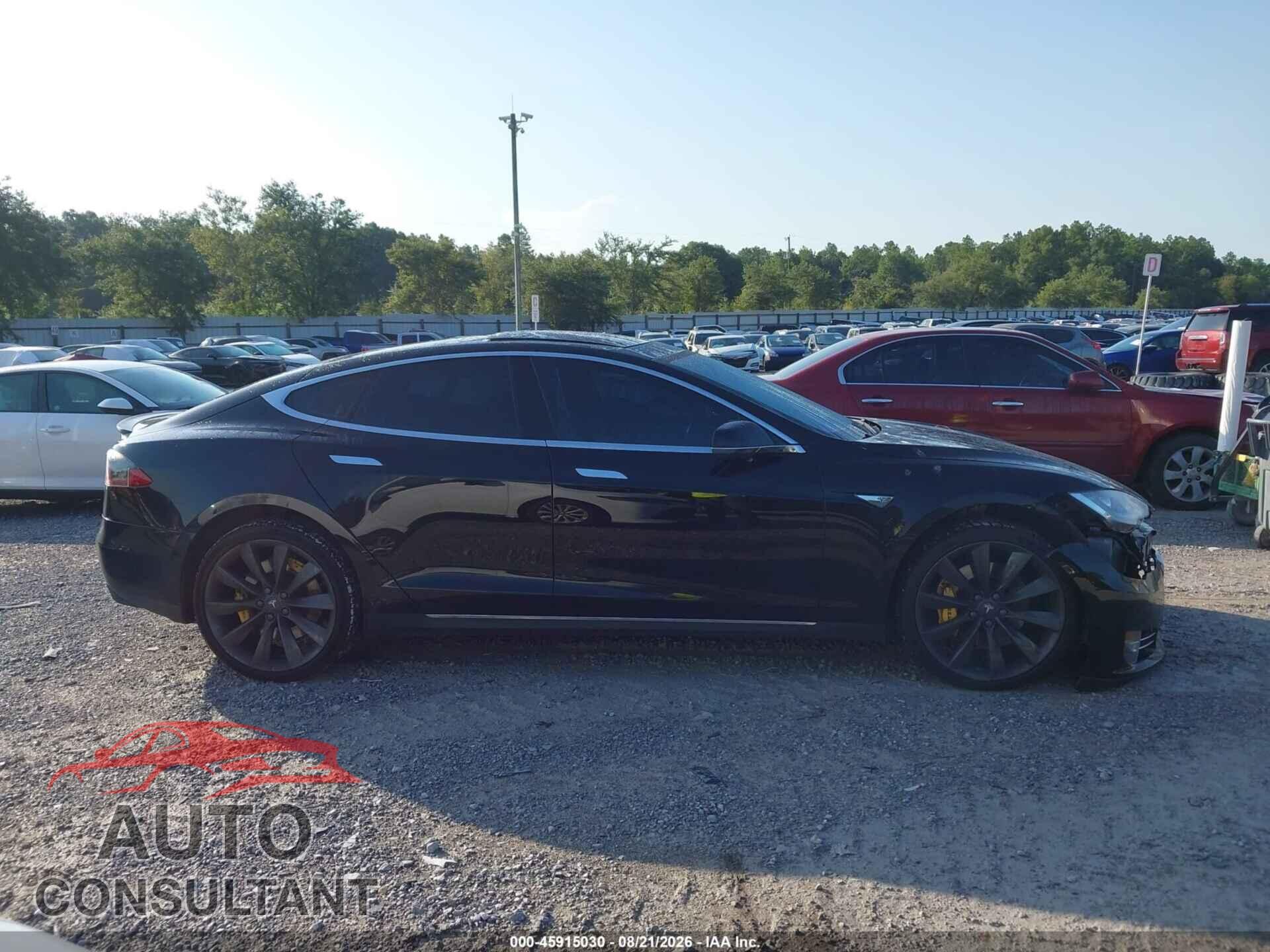 TESLA MODEL S 2013 - 5YJSA1DP9DFP12596