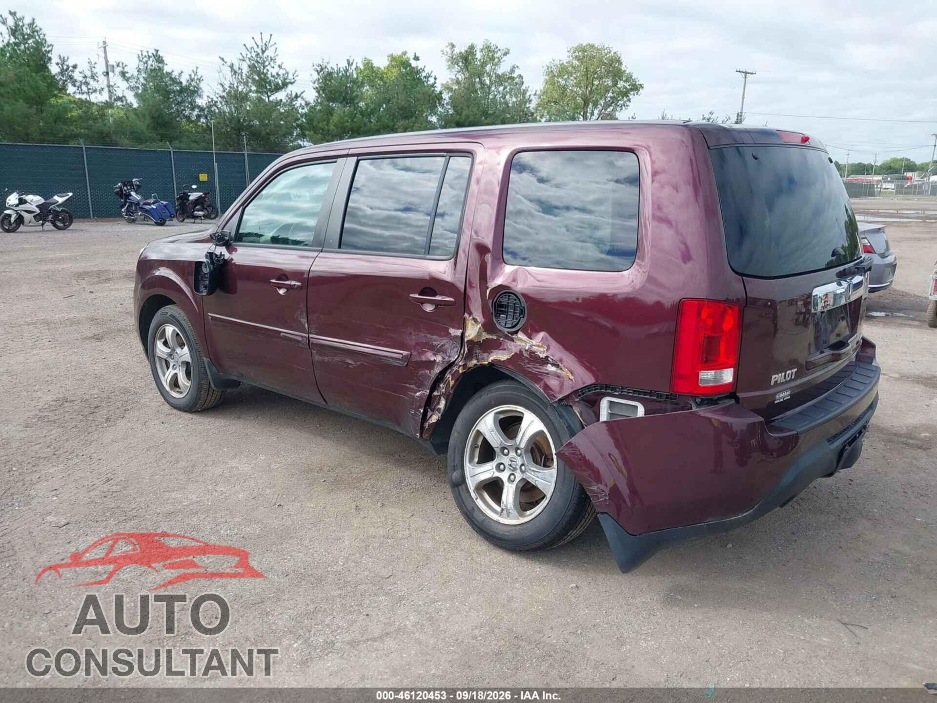 HONDA PILOT 2015 - 5FNYF4H46FB018285