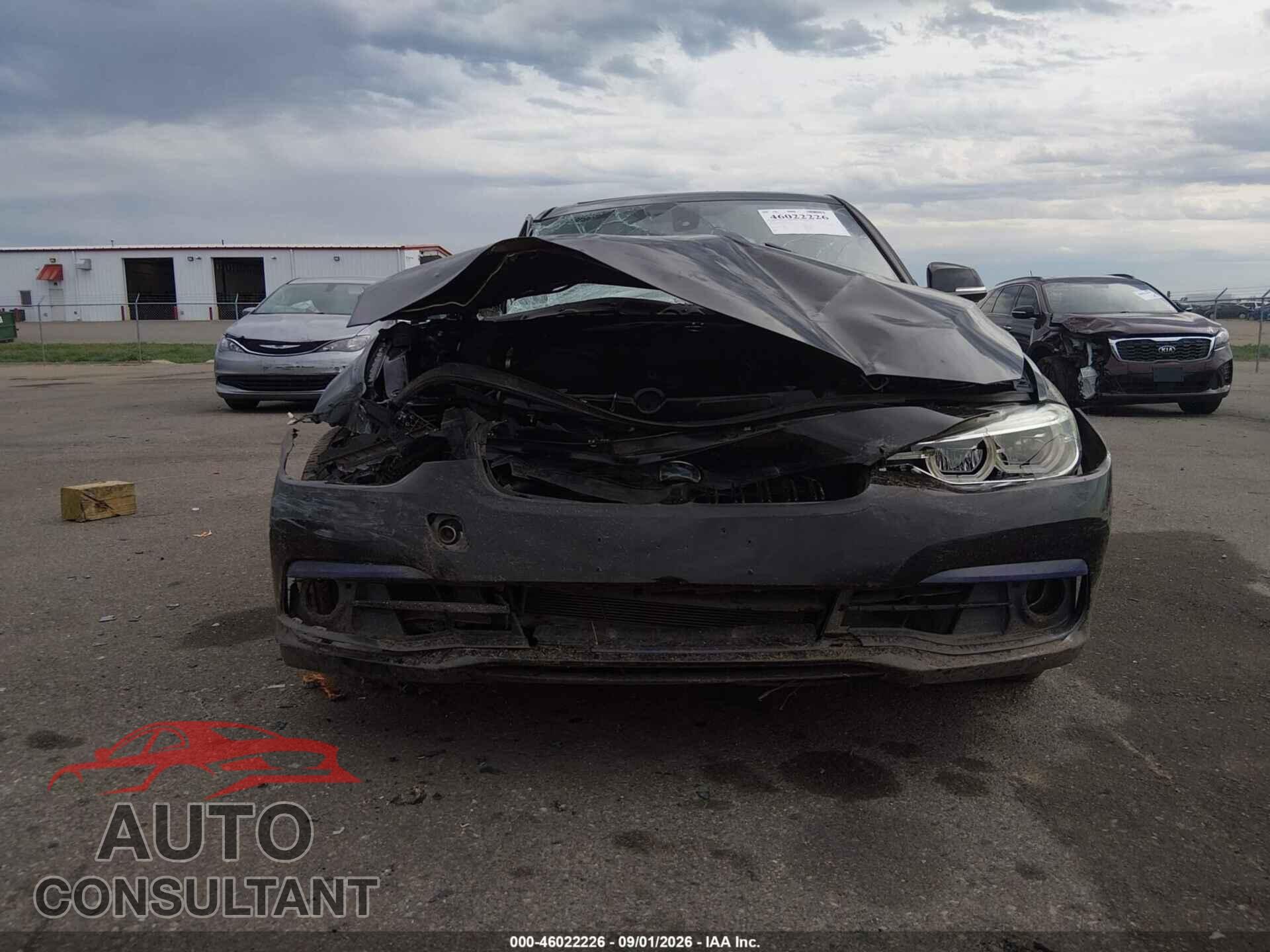 BMW 330I 2018 - WBA8D9G52JNU71663