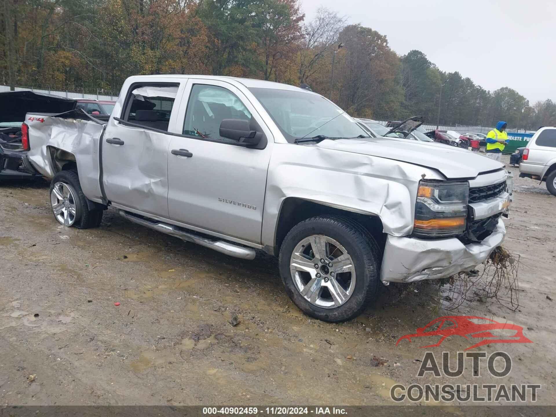 CHEVROLET SILVERADO 1500 2018 - 3GCUKPEC6JG158864
