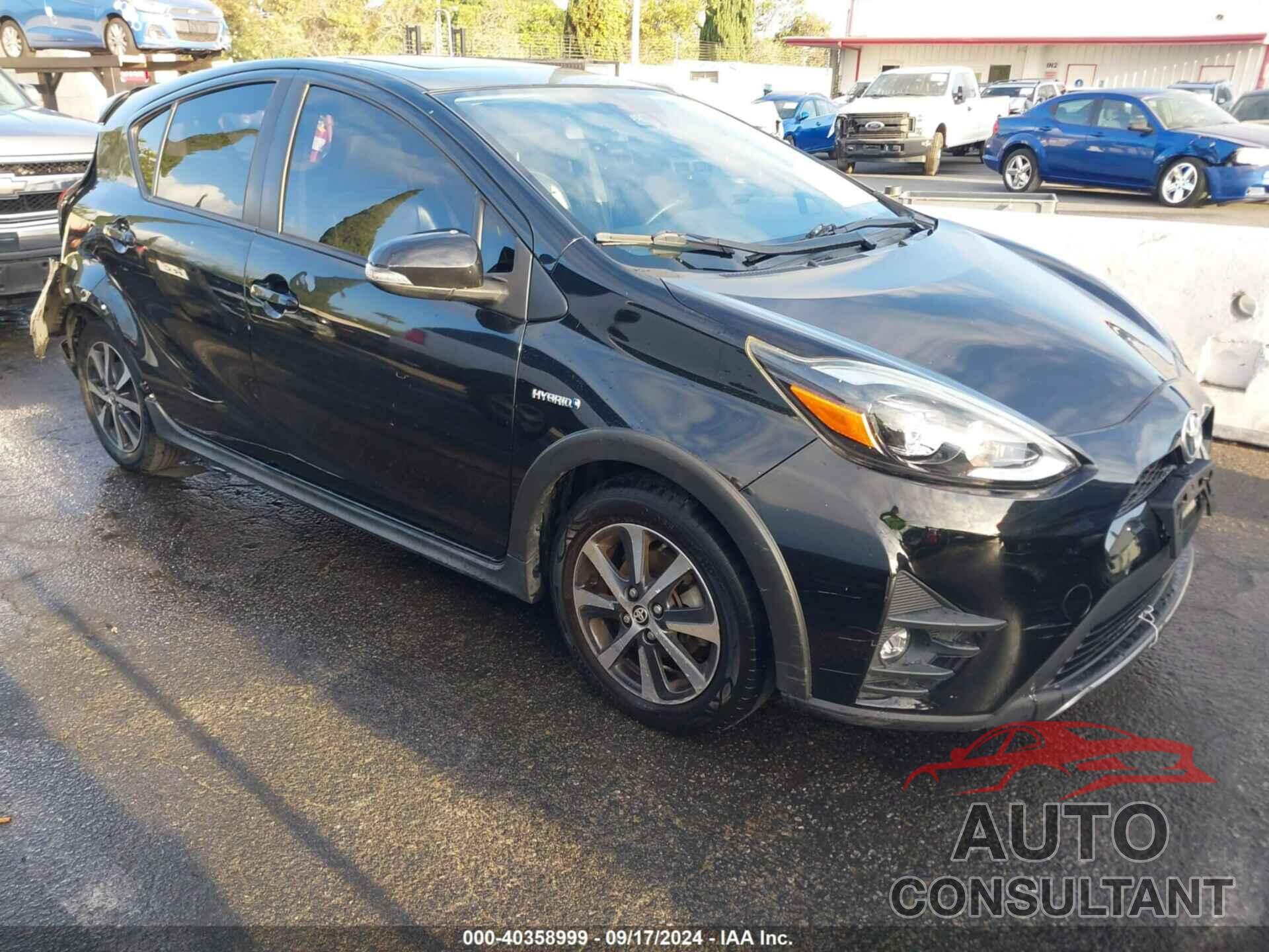 TOYOTA PRIUS C 2018 - JTDKDTB39J1606107