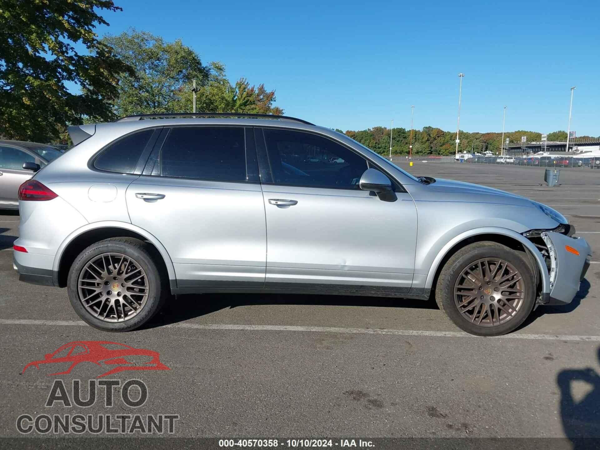 PORSCHE CAYENNE 2017 - WP1AA2A20HKA82744