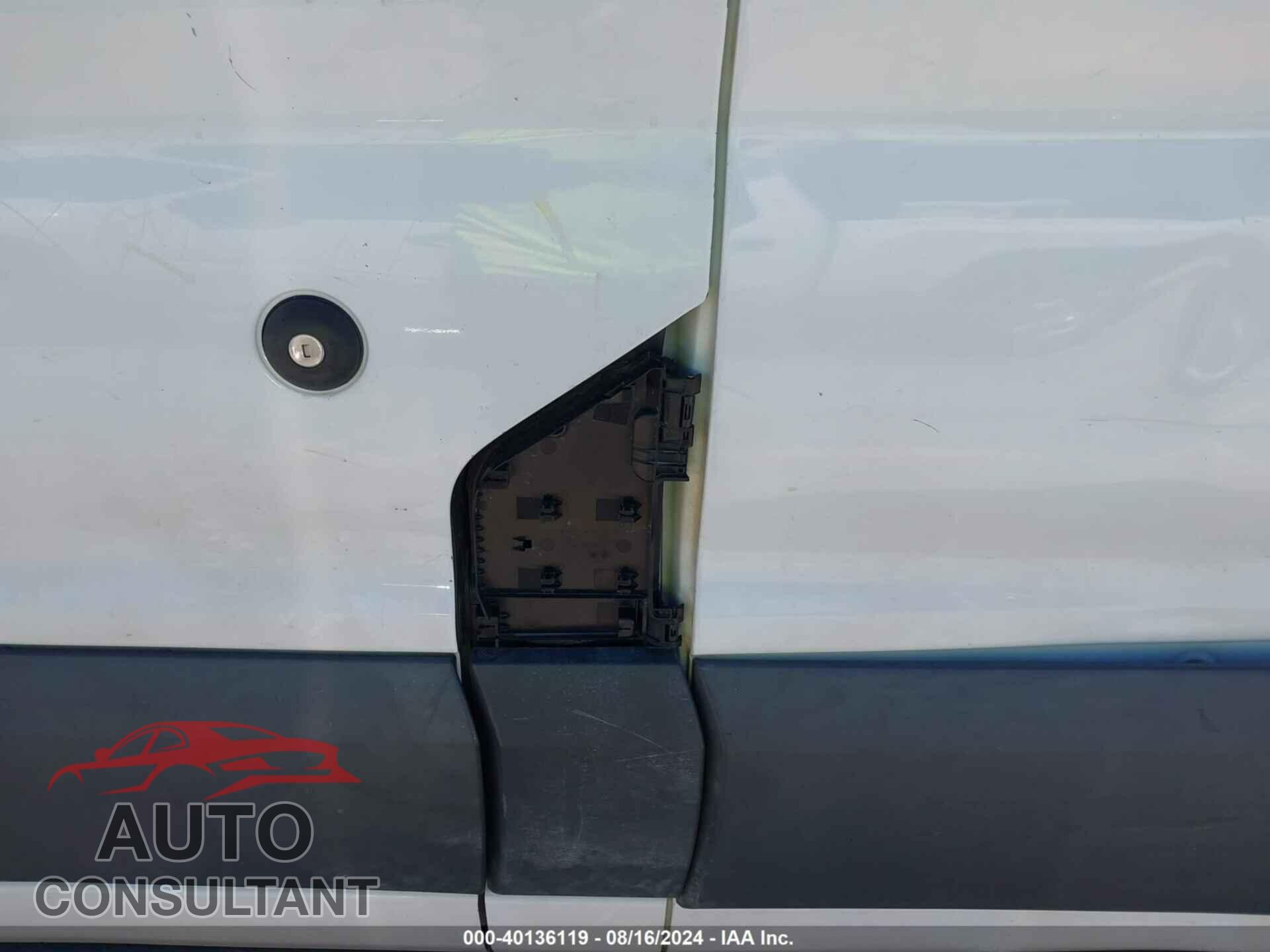 FORD TRANSIT 2017 - 1FTYR2CM8HKB07929