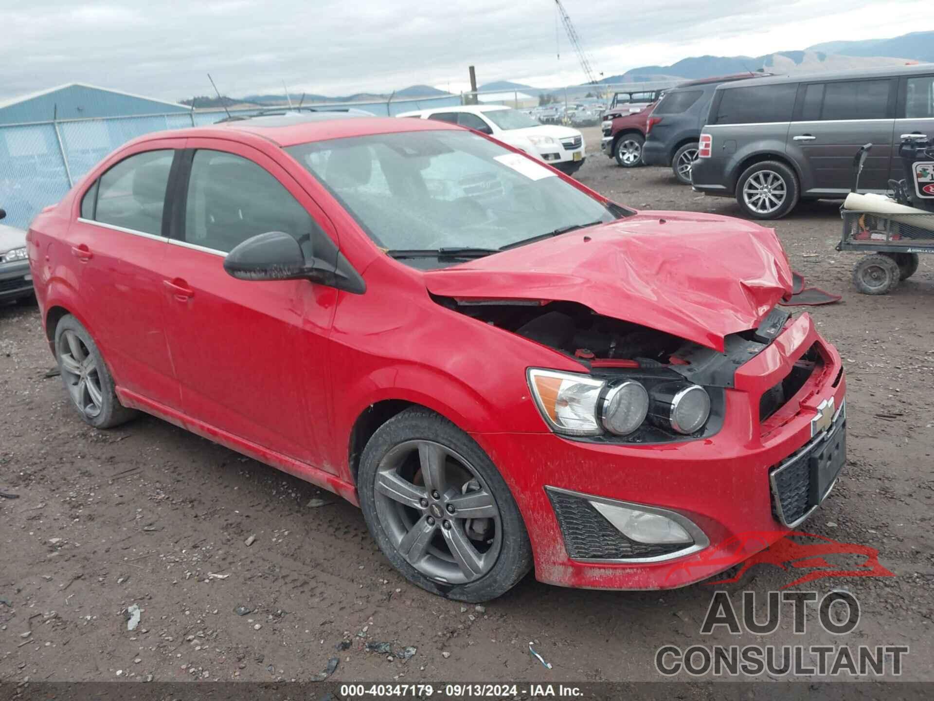 CHEVROLET SONIC 2015 - 1G1JG5SB0F4139065