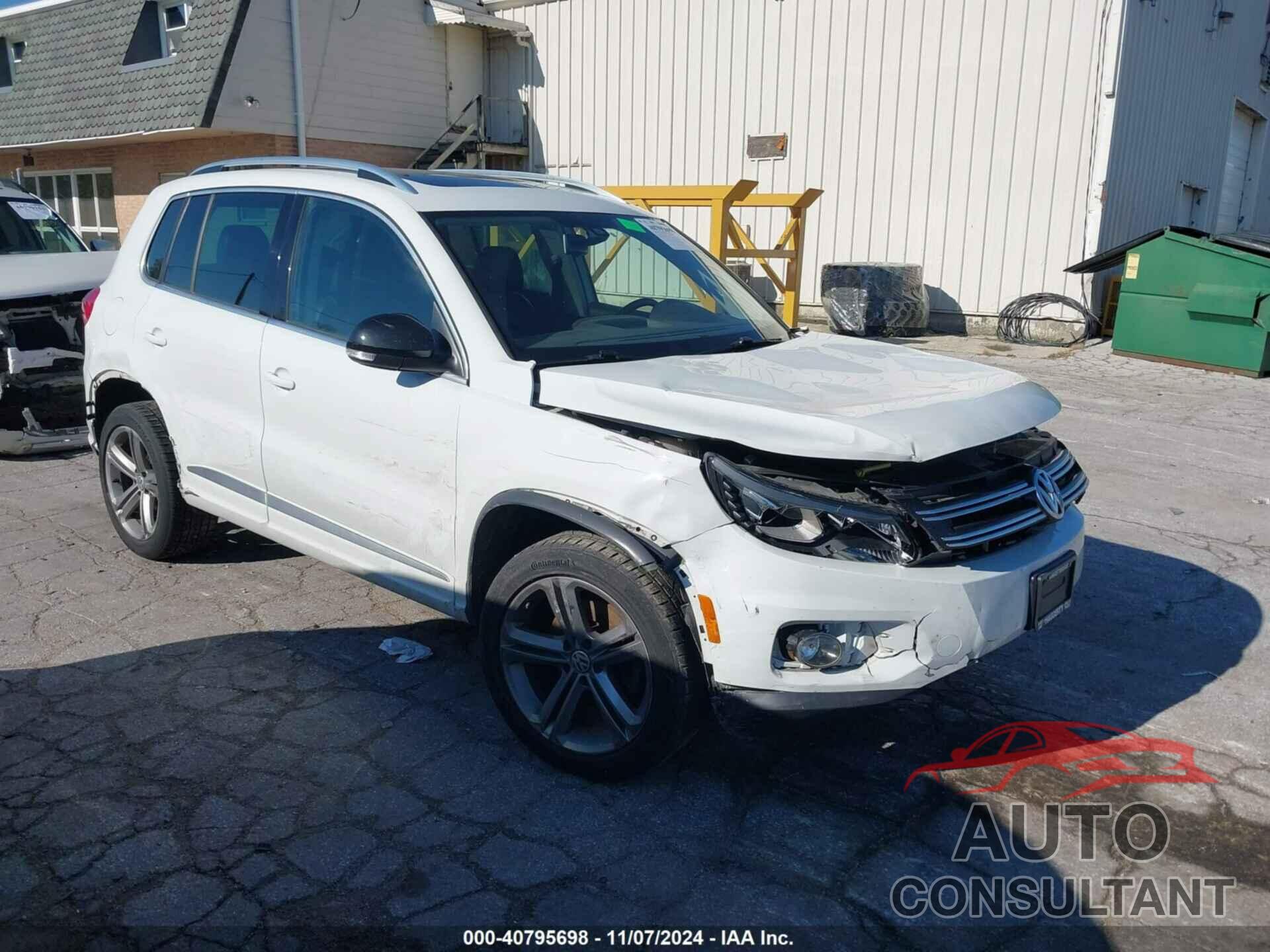 VOLKSWAGEN TIGUAN 2017 - WVGTV7AXXHK027723