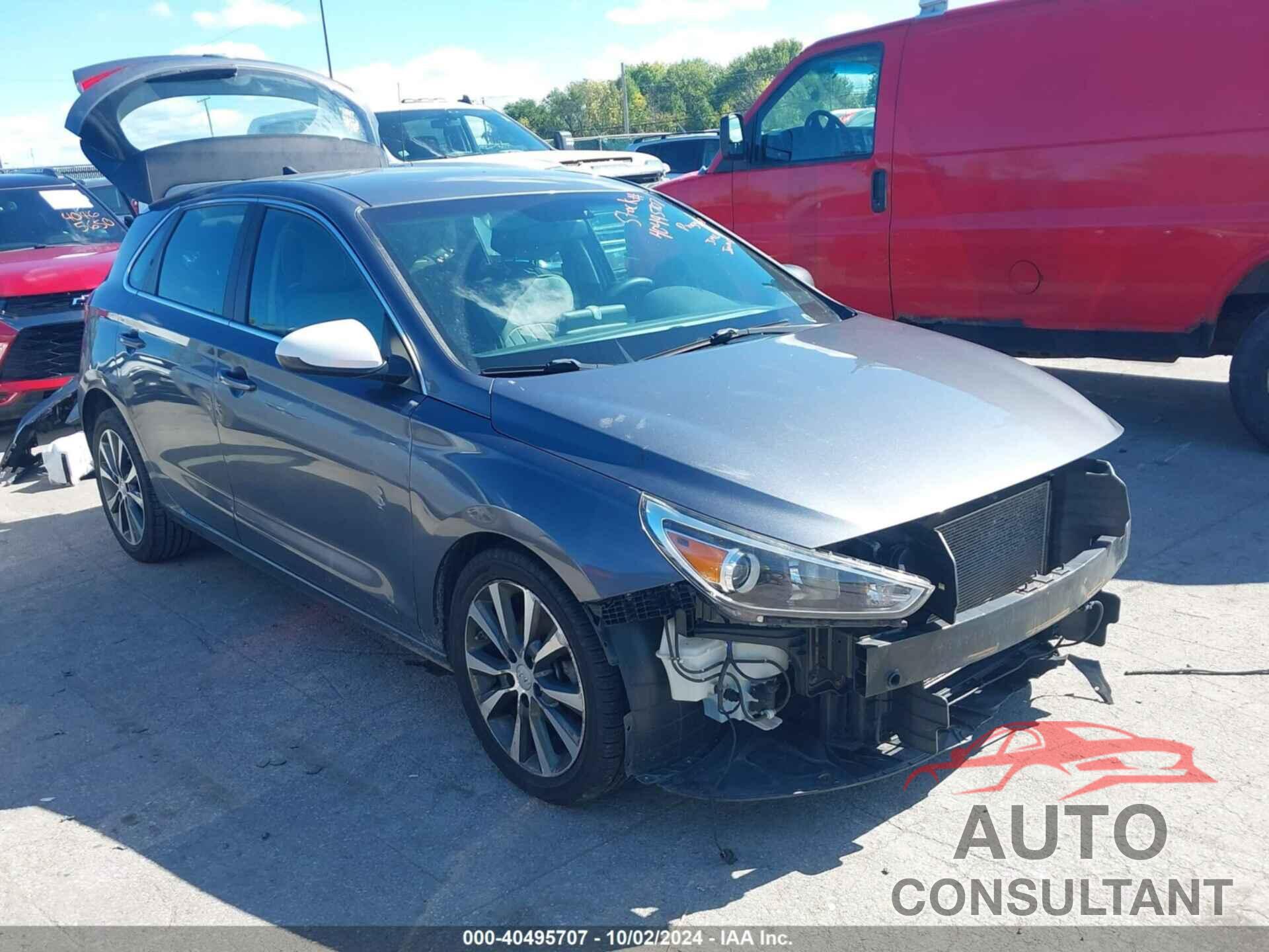 HYUNDAI ELANTRA GT 2018 - KMHH35LE4JU014679