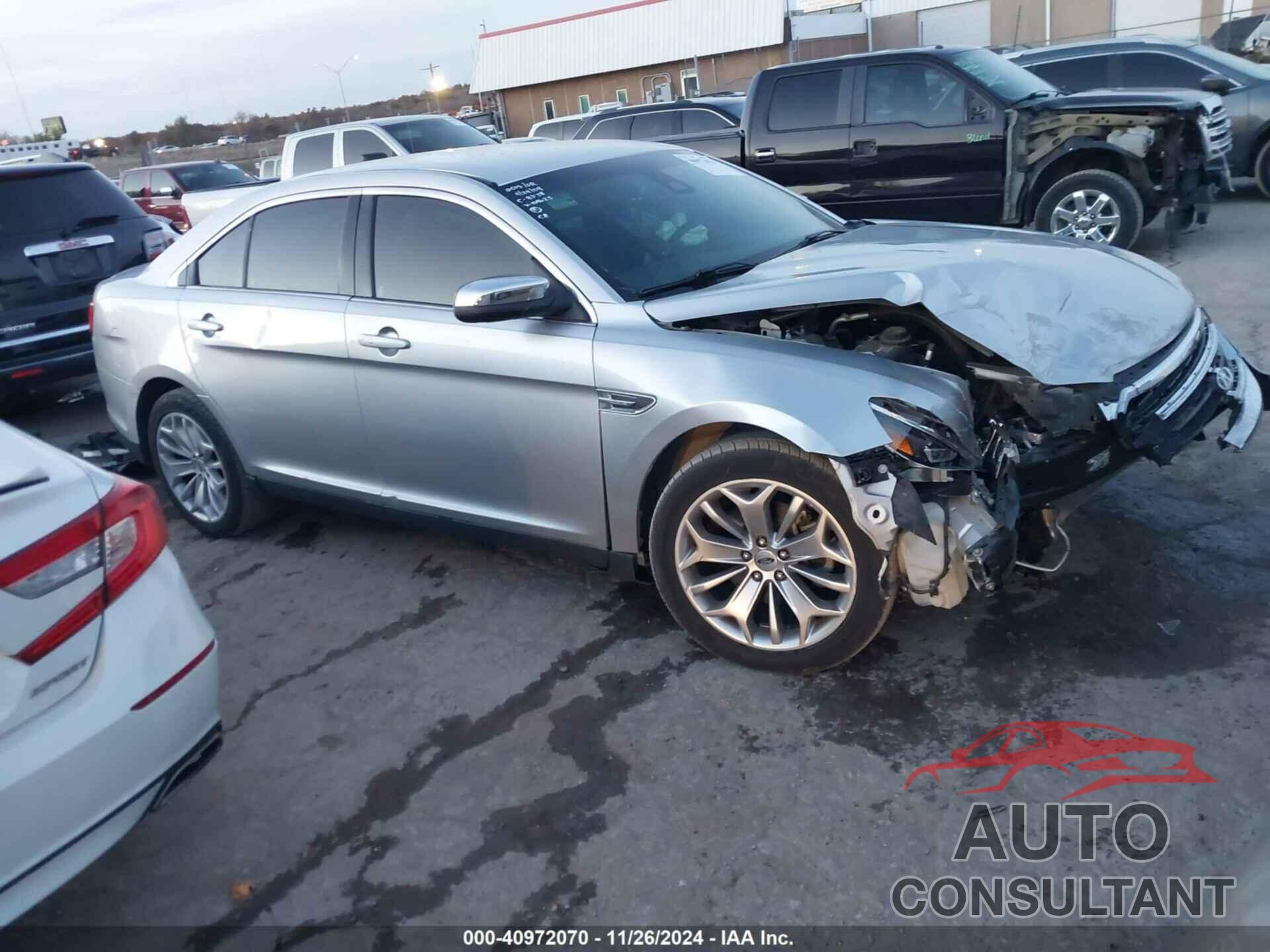 FORD TAURUS 2017 - 1FAHP2F86HG104623