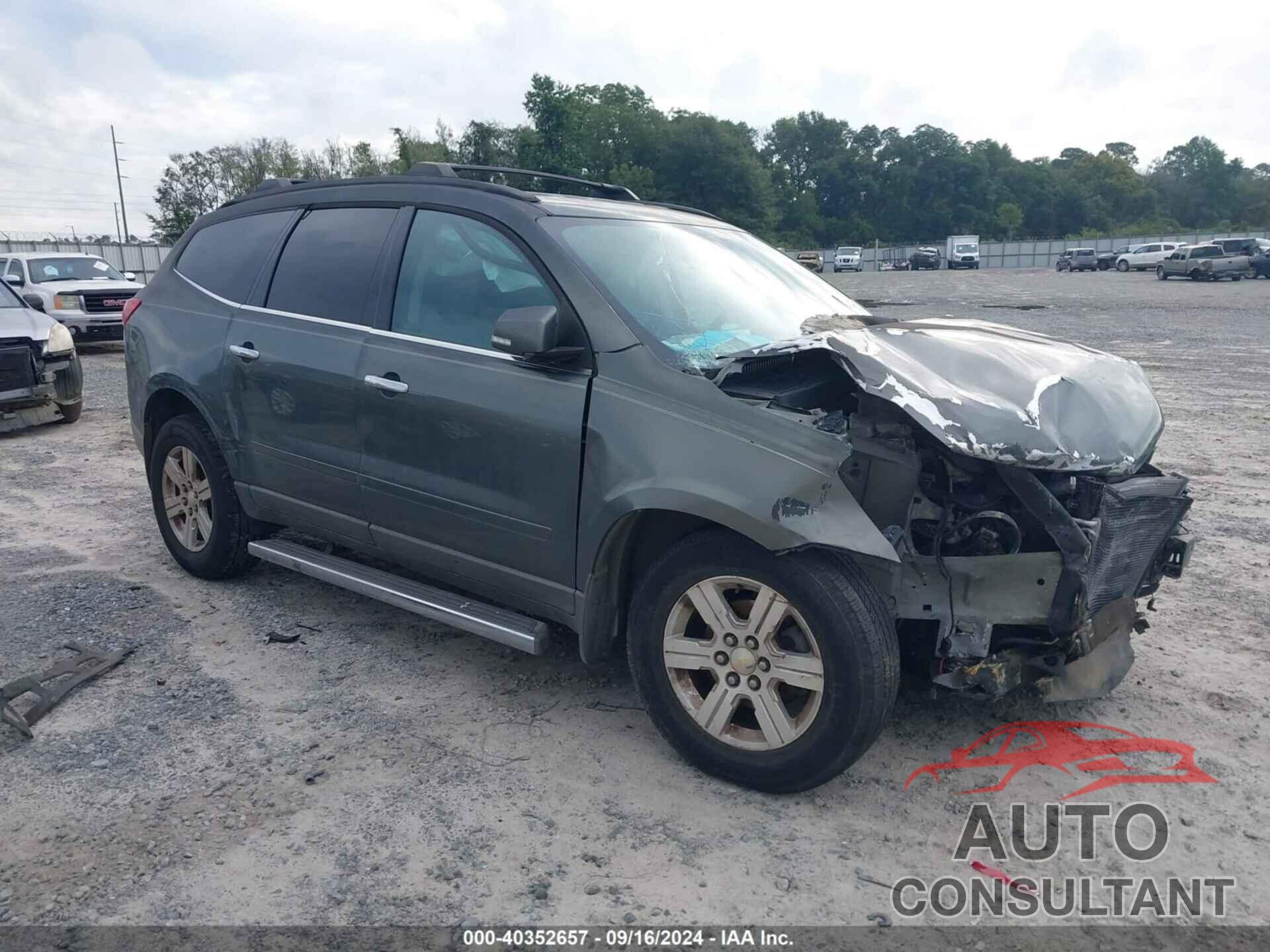 CHEVROLET TRAVERSE 2011 - 1GNKRJEDXBJ176056